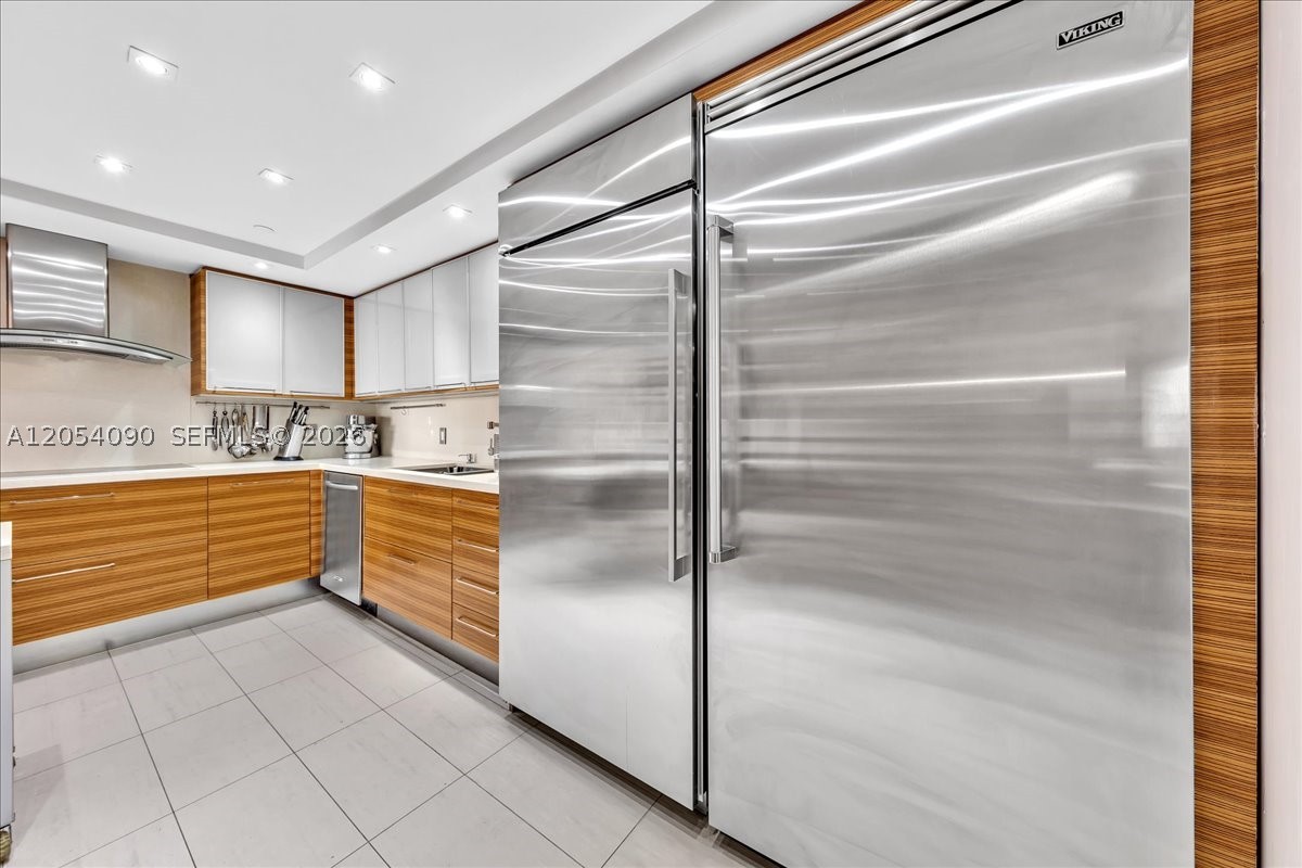 8877 Collins Ave #PH-2 Surfside, FL 33154