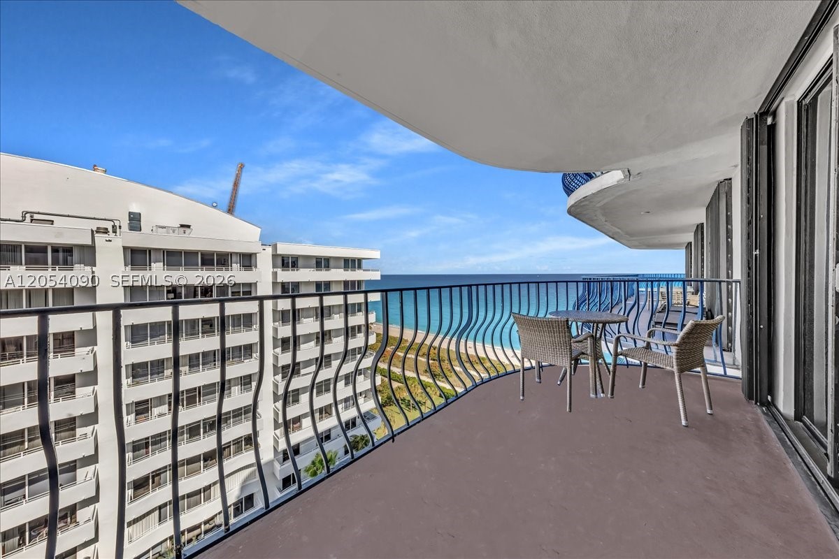 8877 Collins Ave #PH-2 Surfside, FL 33154