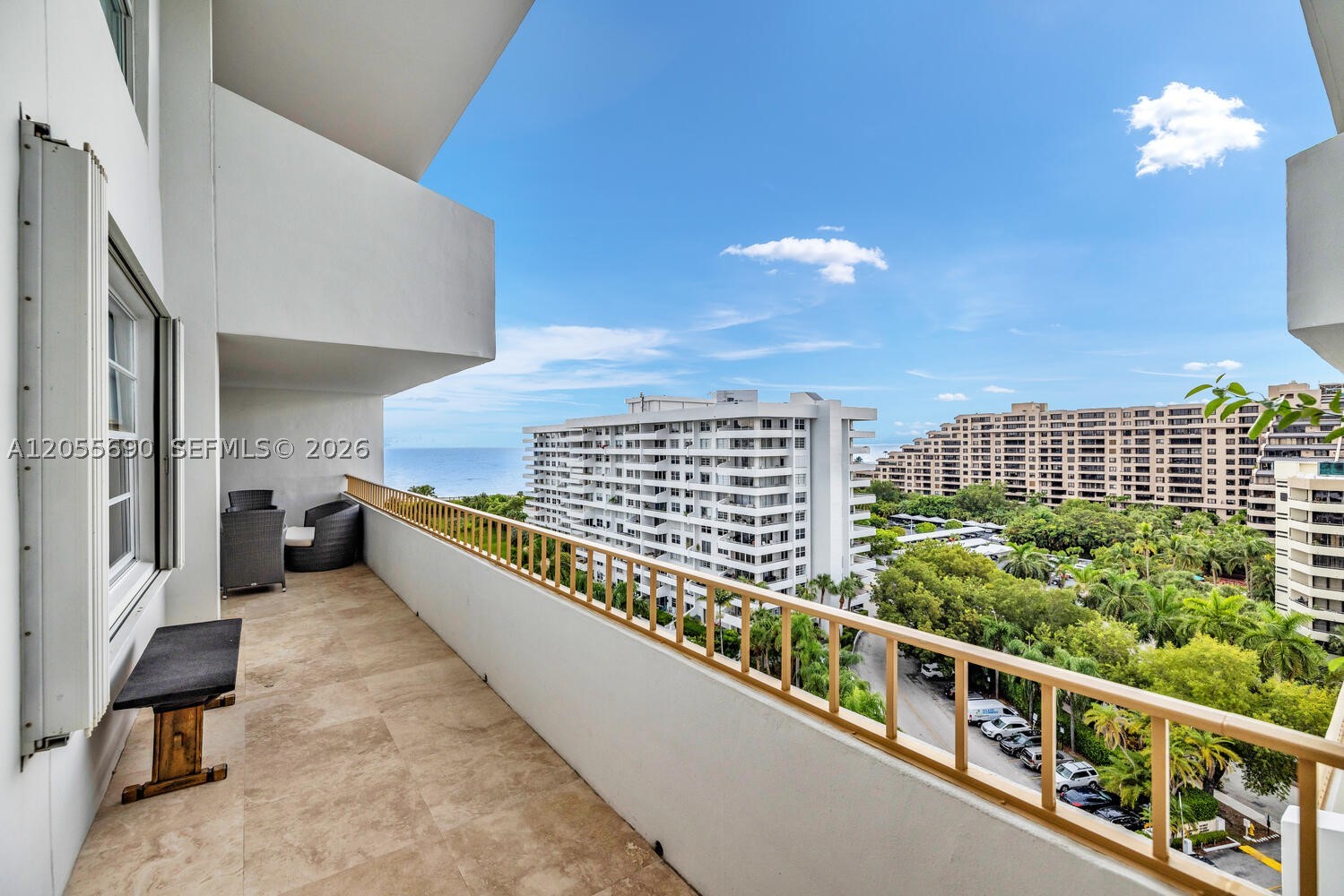 image Commodore Club West3