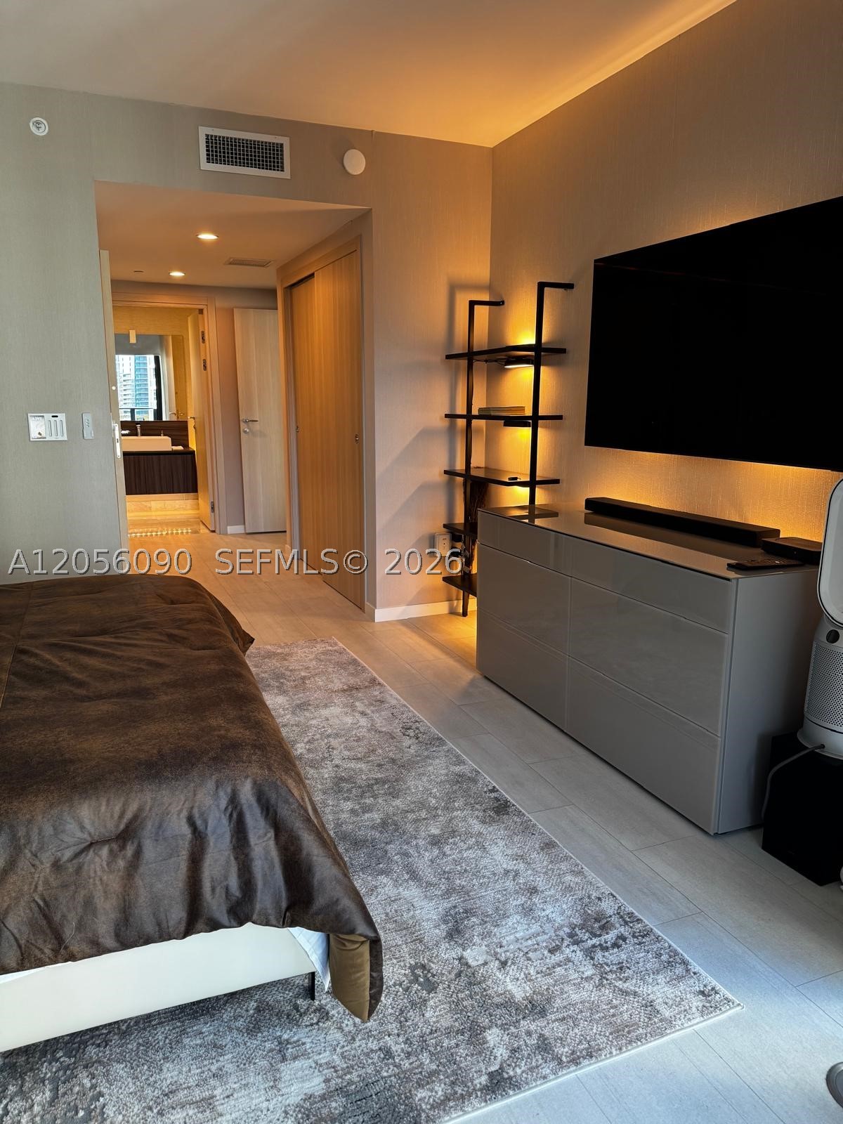 image Brickell Flatiron21