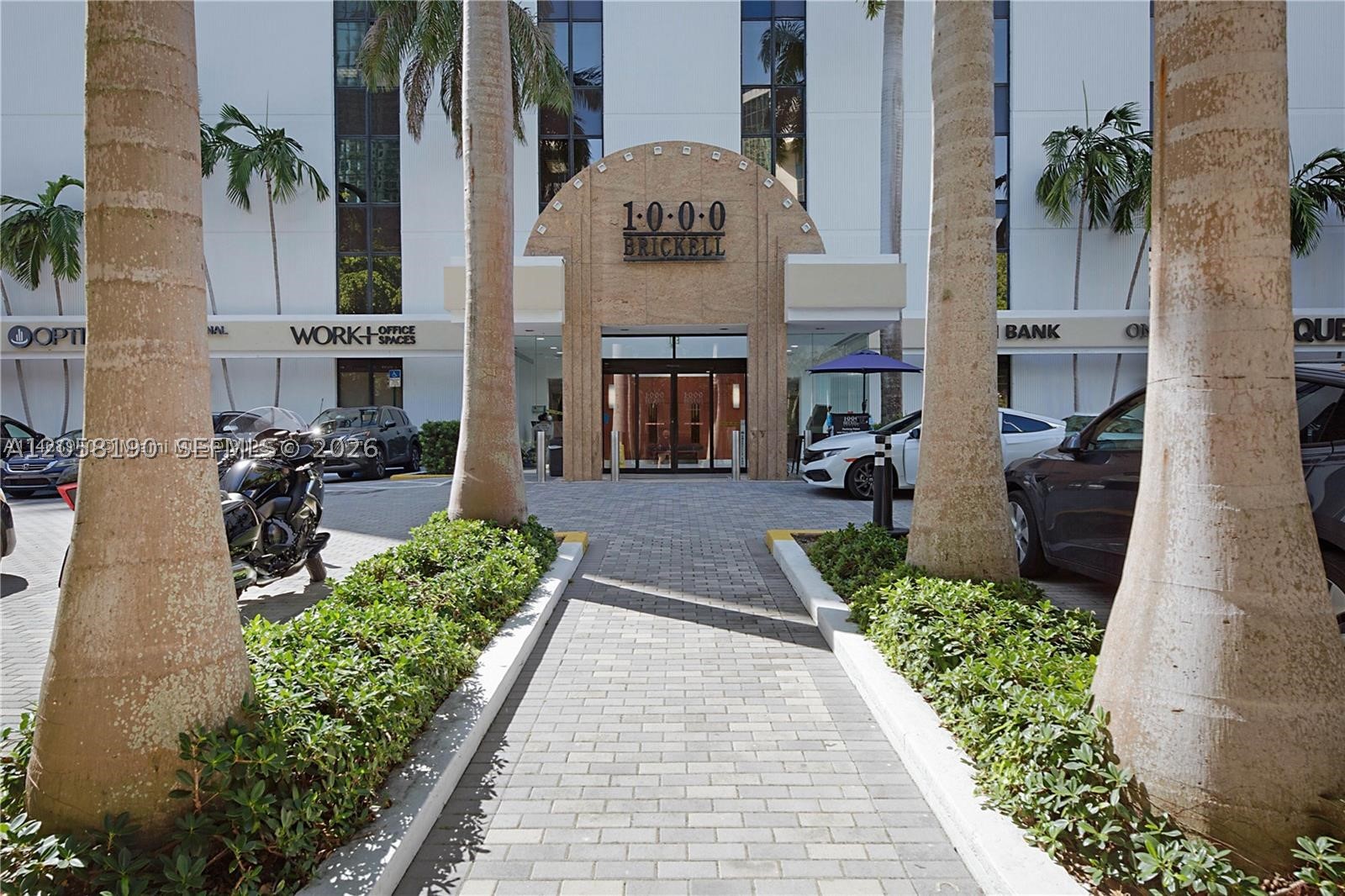 1000 Brickell Ave #2D