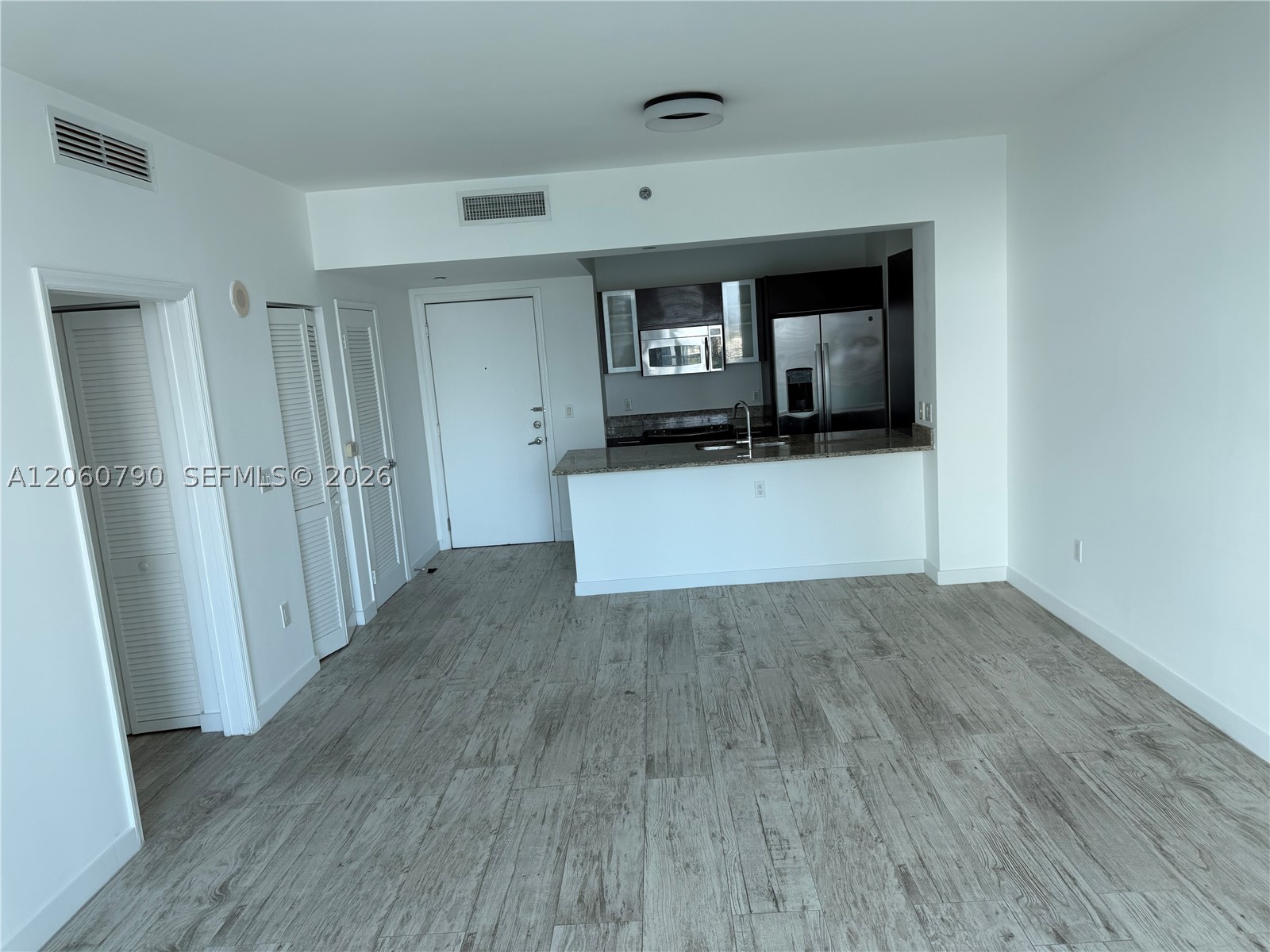 image The Plaza on Brickell West1