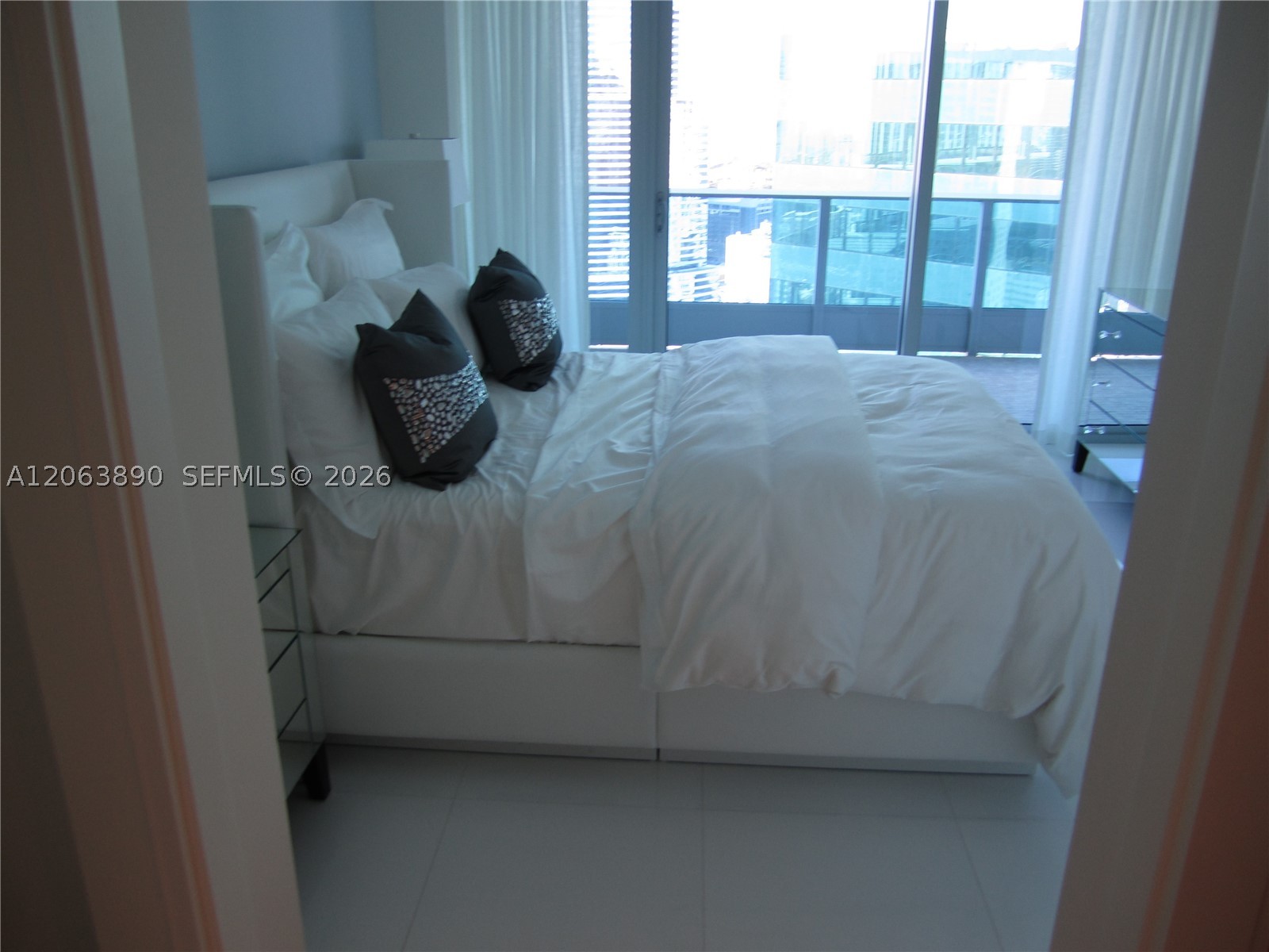 image Epic Residences9