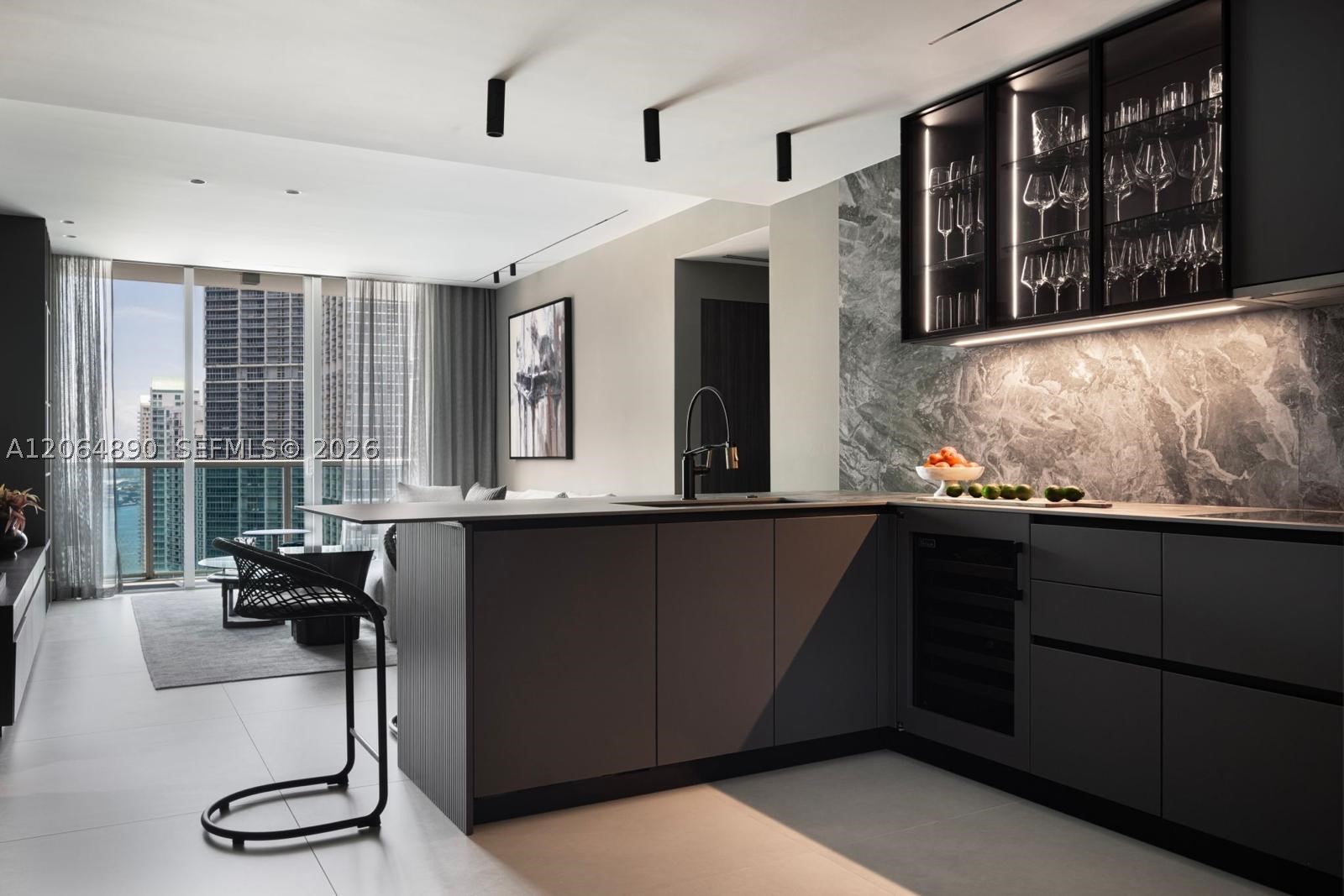 image Brickell on the River North2