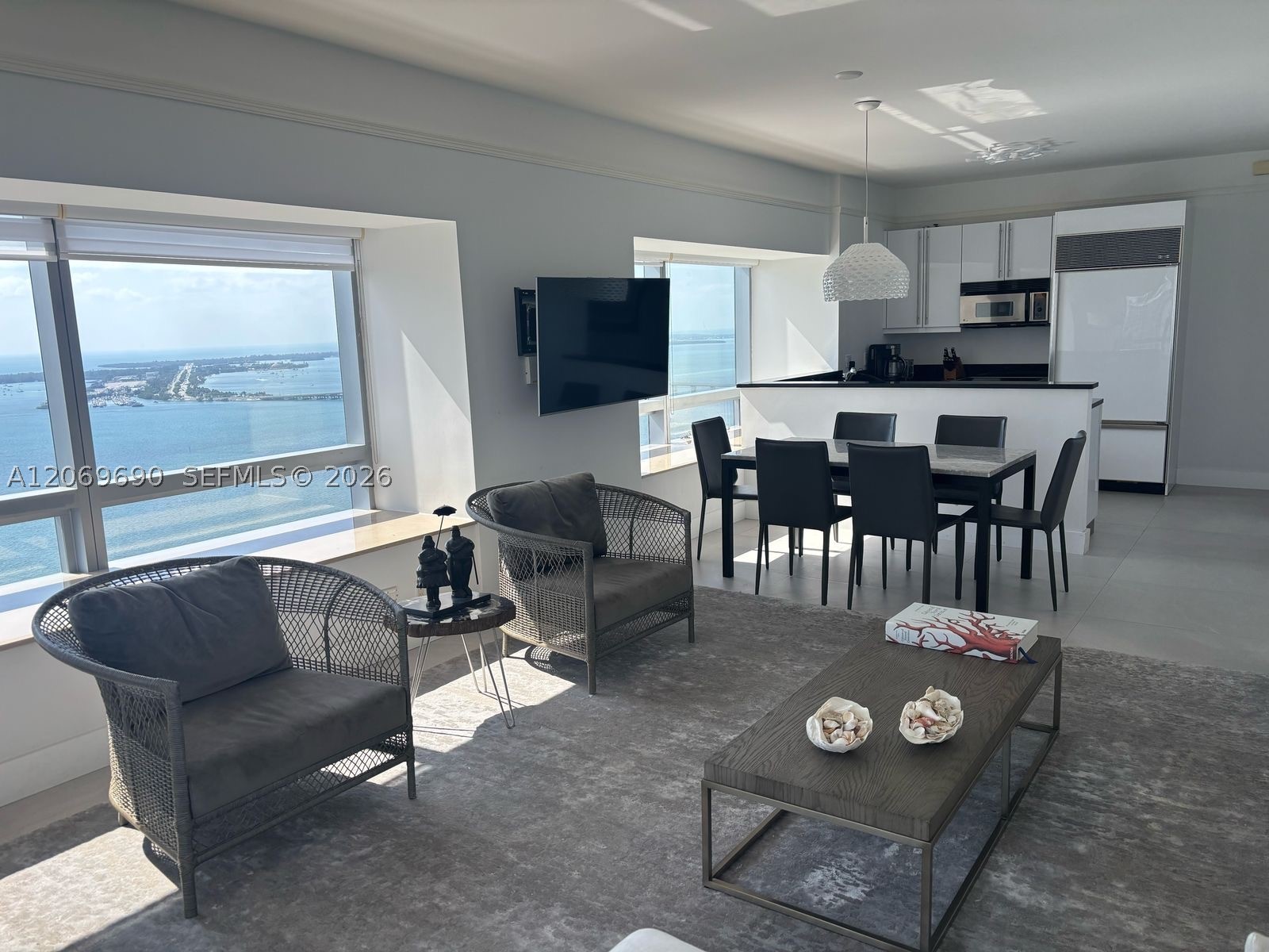 1435 Brickell Ave #3507
