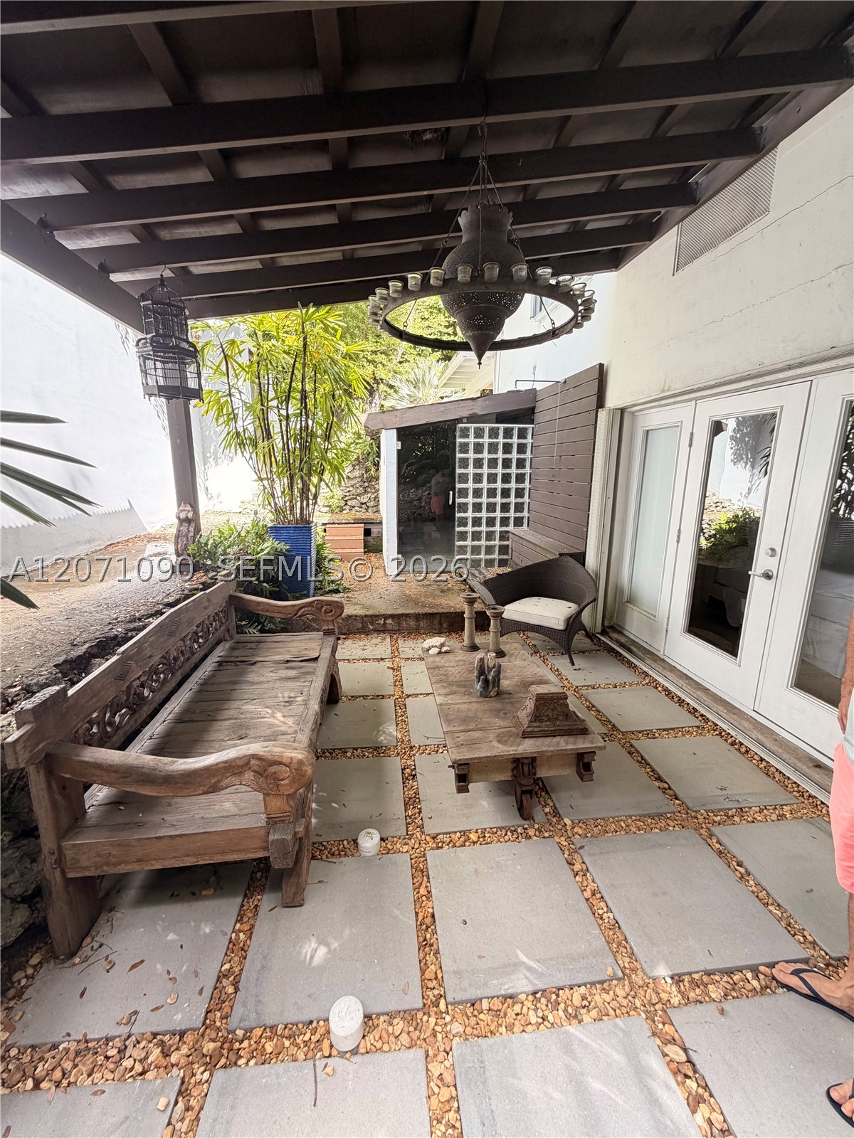 3596 Main Hwy Miami, FL 33133