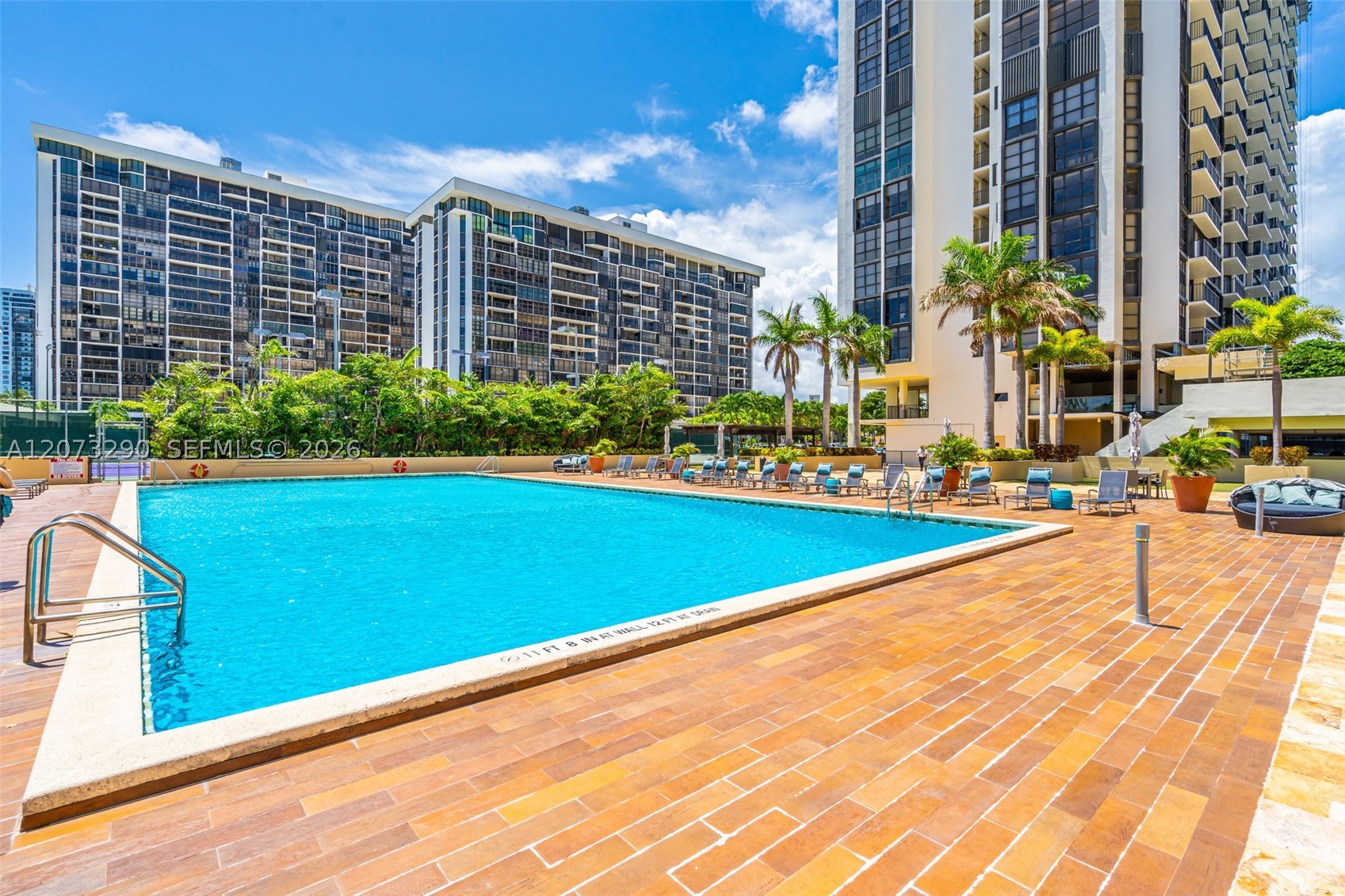 image Brickell Place II12
