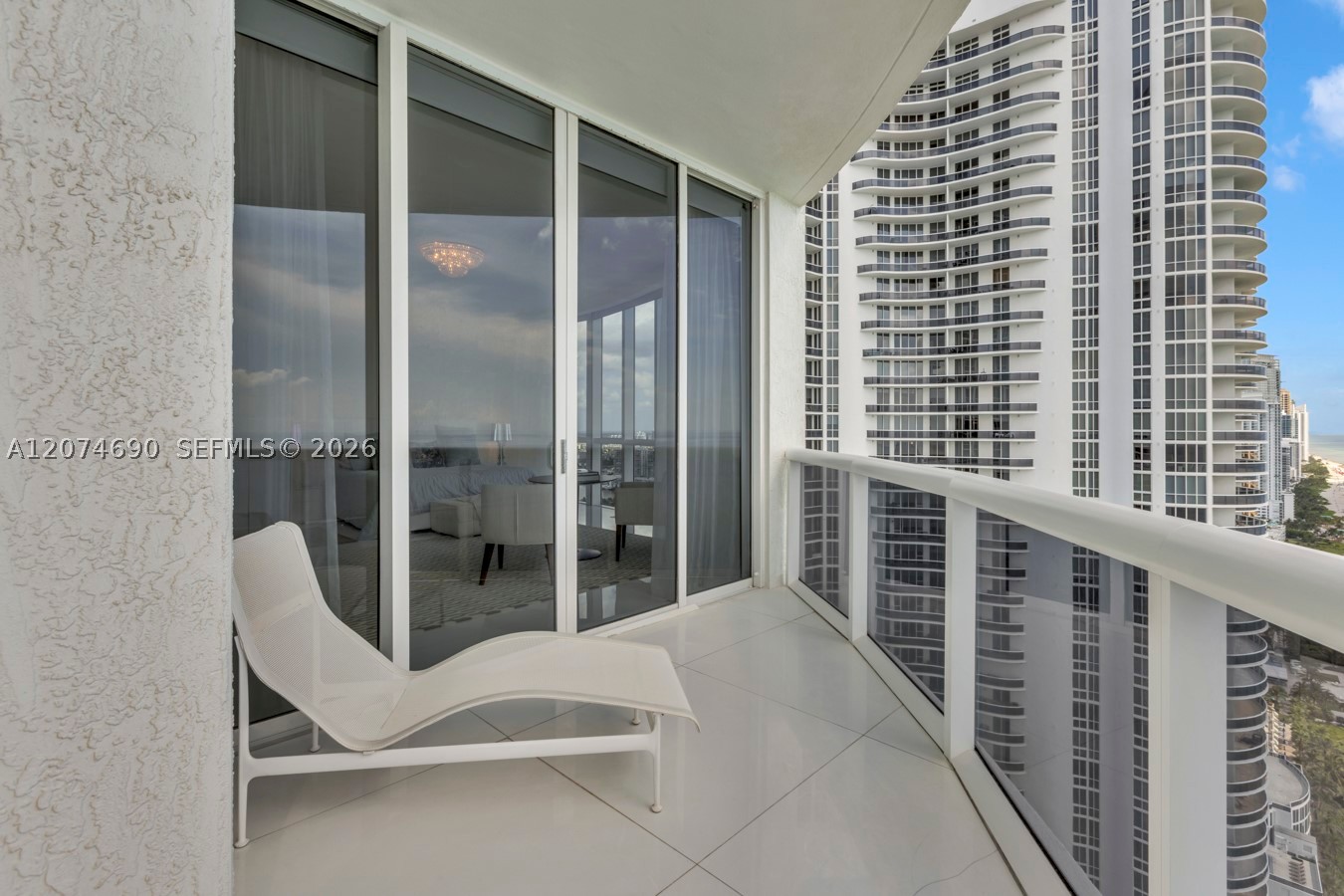 15811 Collins Ave #3001 Sunny Isles Beach, FL 33160