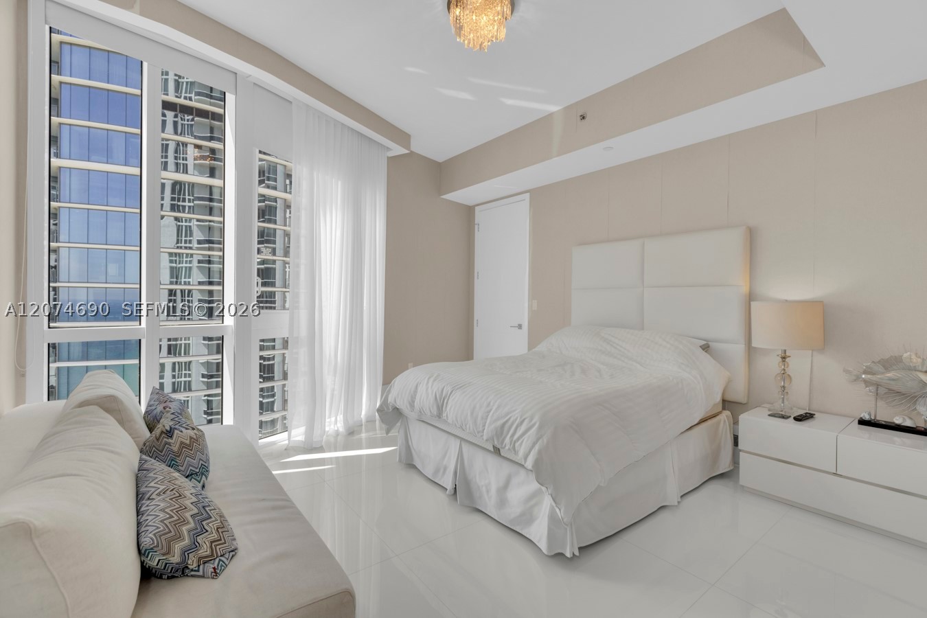 15811 Collins Ave #3001 Sunny Isles Beach, FL 33160