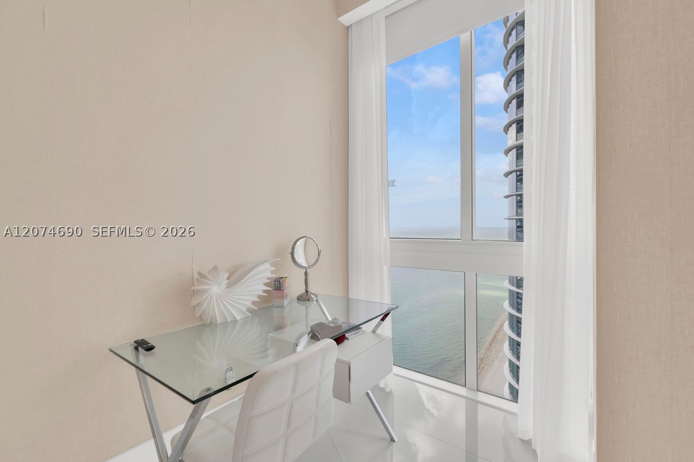 15811 Collins Ave #3001 Sunny Isles Beach, FL 33160