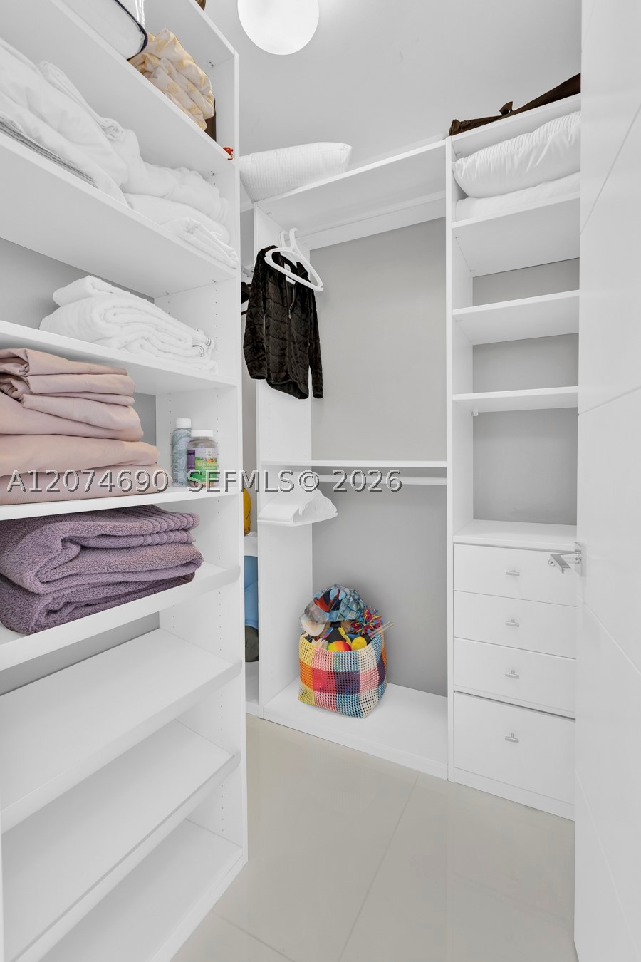 15811 Collins Ave #3001 Sunny Isles Beach, FL 33160