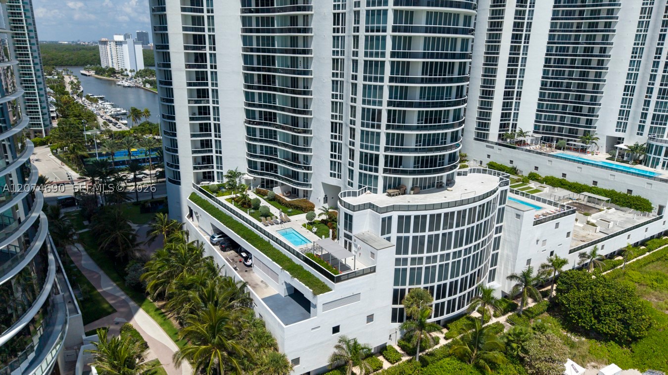 15811 Collins Ave #3001 Sunny Isles Beach, FL 33160