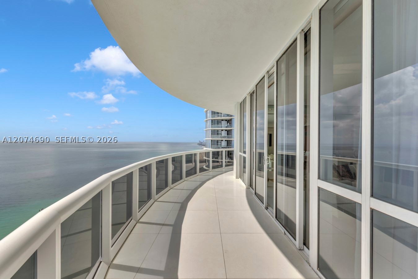 15811 Collins Ave #3001 Sunny Isles Beach, FL 33160