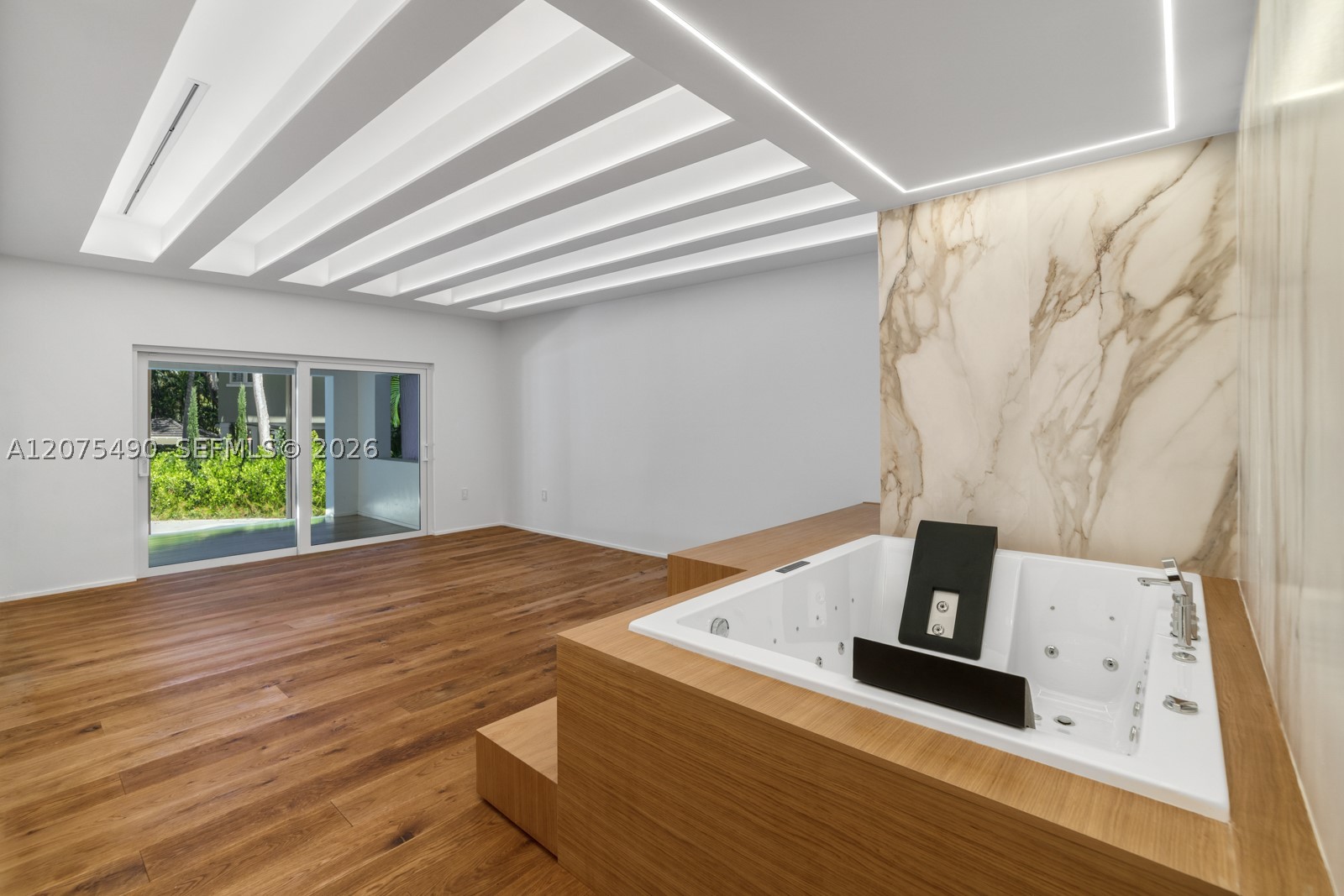 8150 Old Cutler Rd Coral Gables, FL 33143