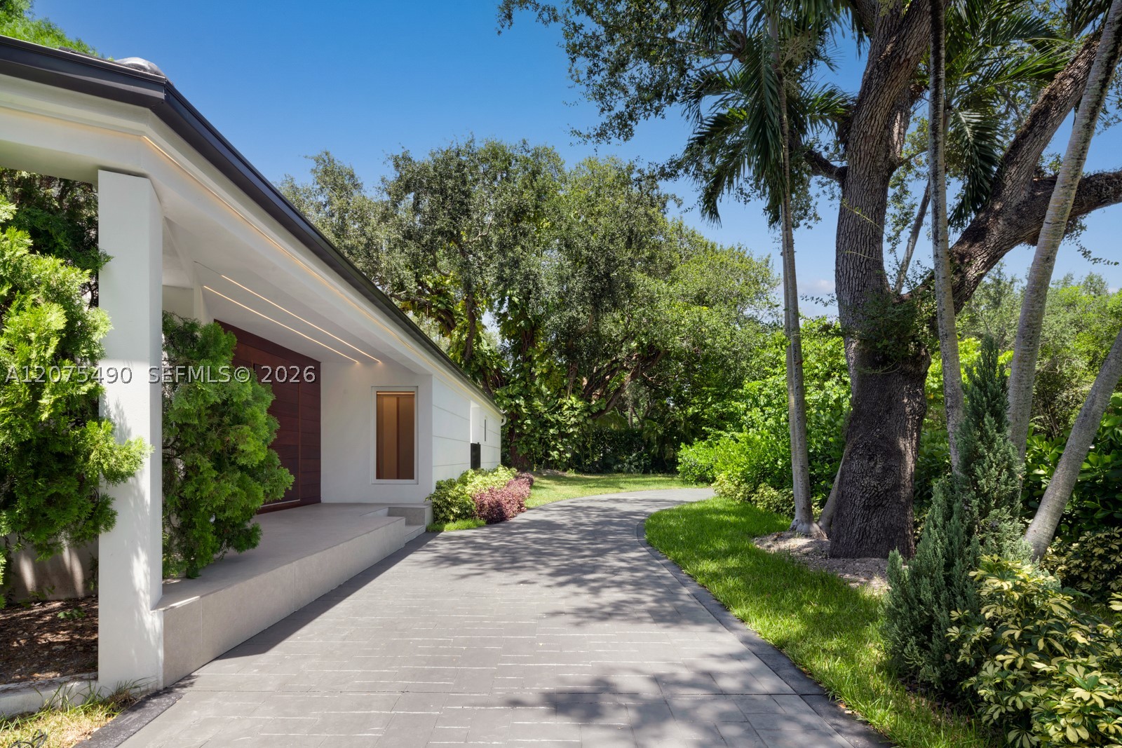 8150 Old Cutler Rd Coral Gables, FL 33143
