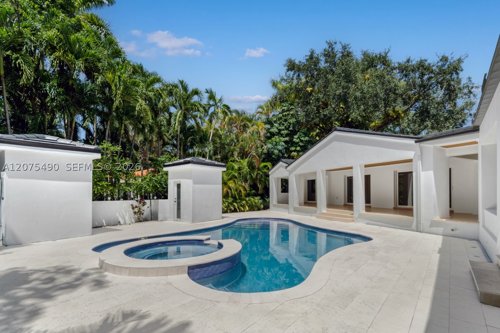 8150 Old Cutler Rd Coral Gables, FL 33143