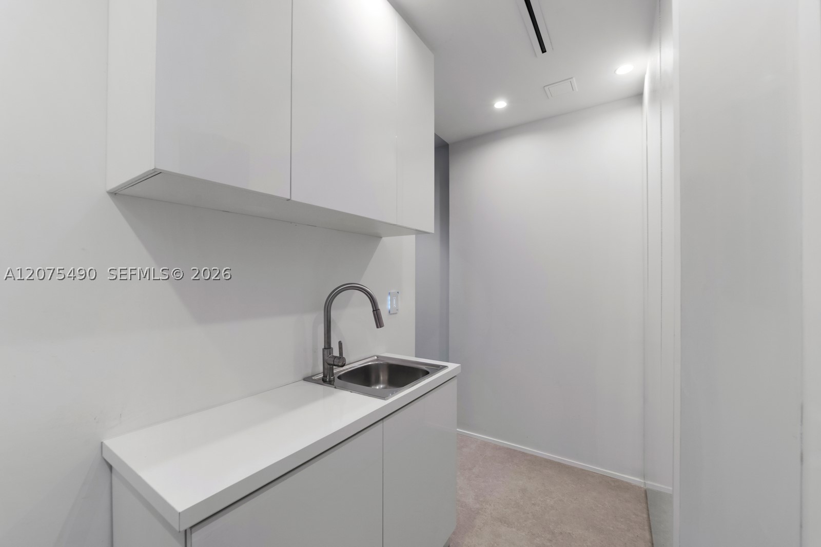 8150 Old Cutler Rd Coral Gables, FL 33143