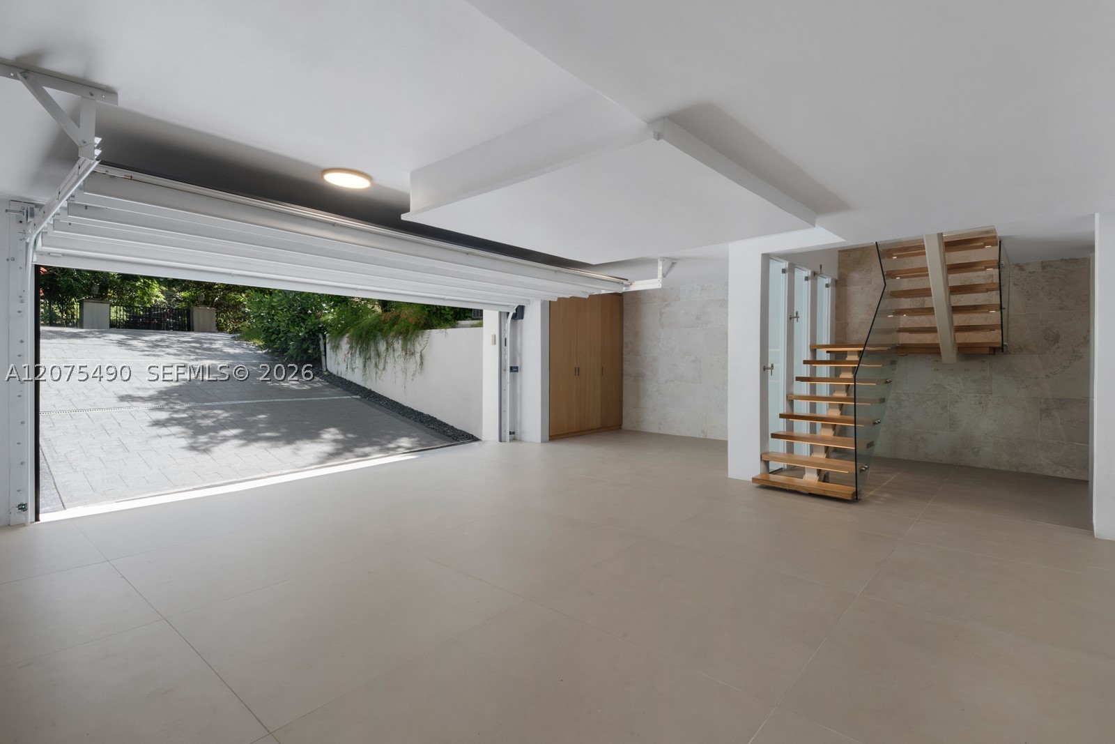 8150 Old Cutler Rd Coral Gables, FL 33143
