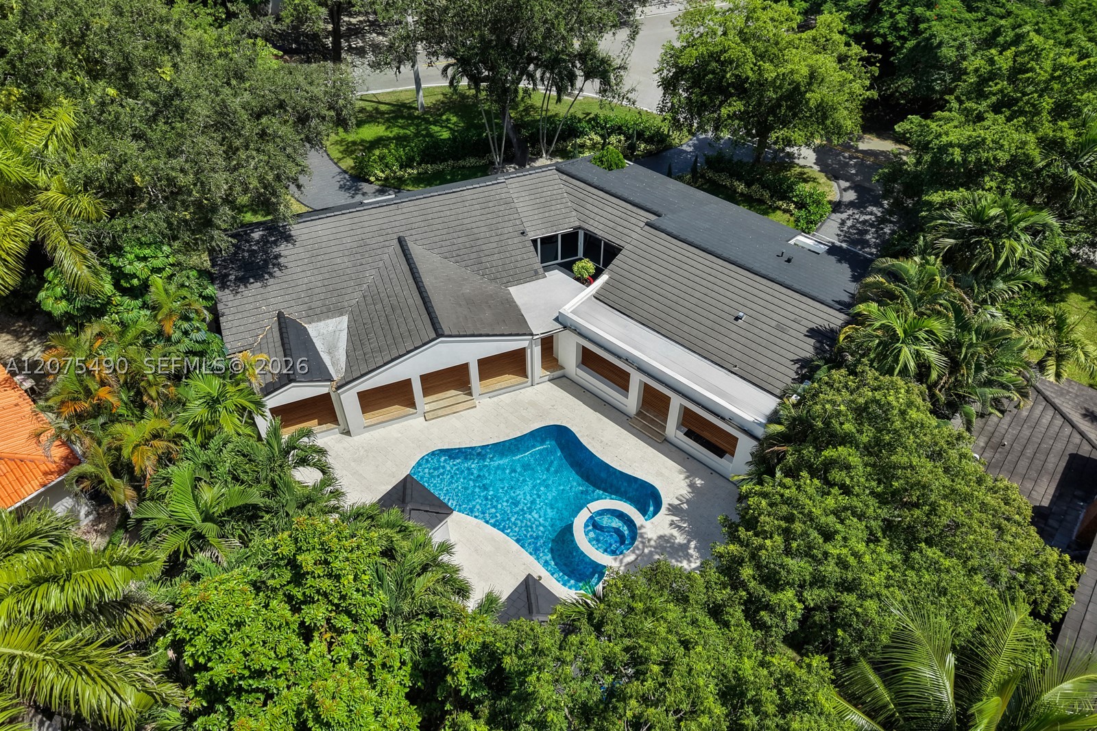 8150 Old Cutler Rd Coral Gables, FL 33143