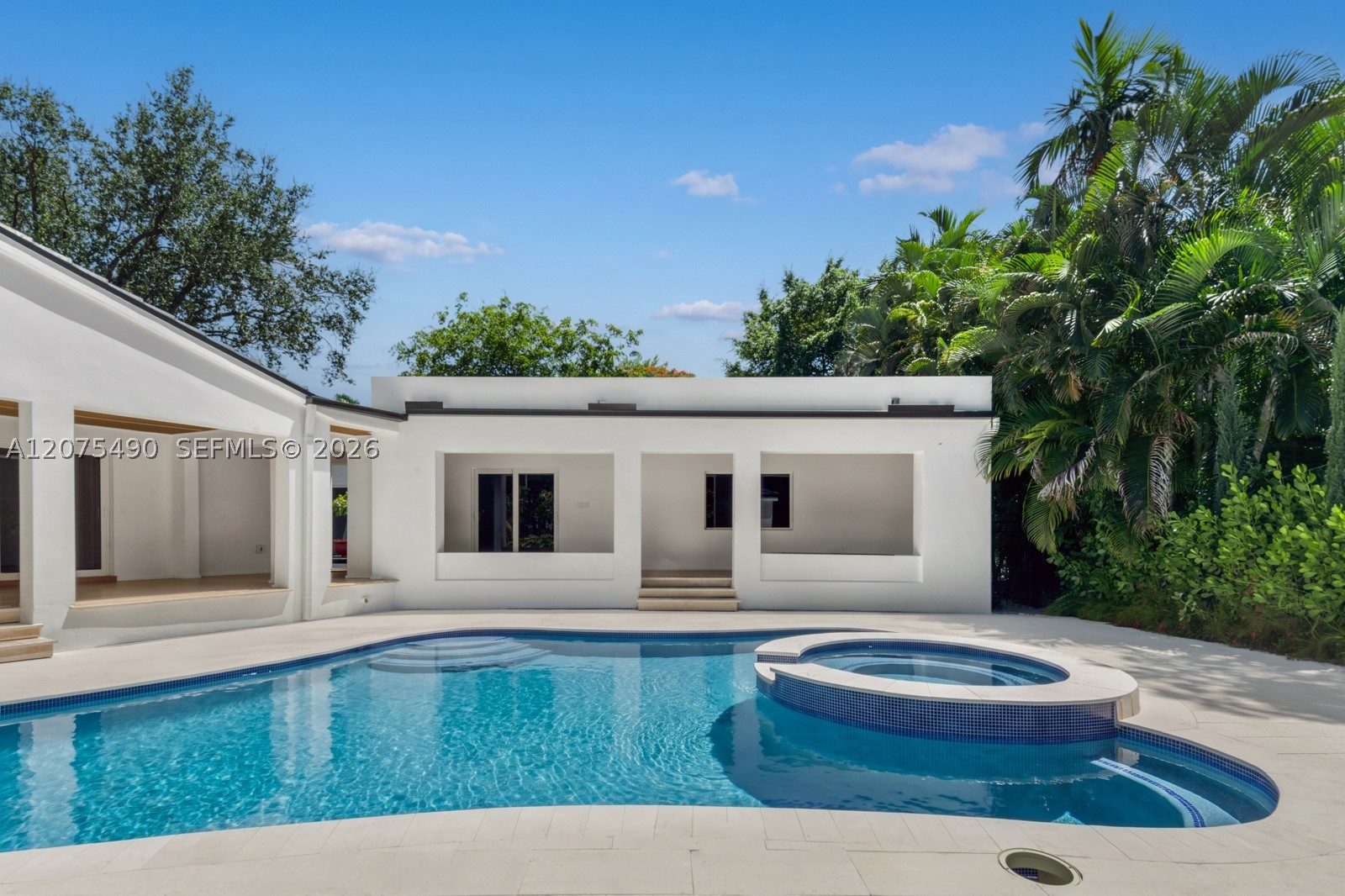 8150 Old Cutler Rd Coral Gables, FL 33143