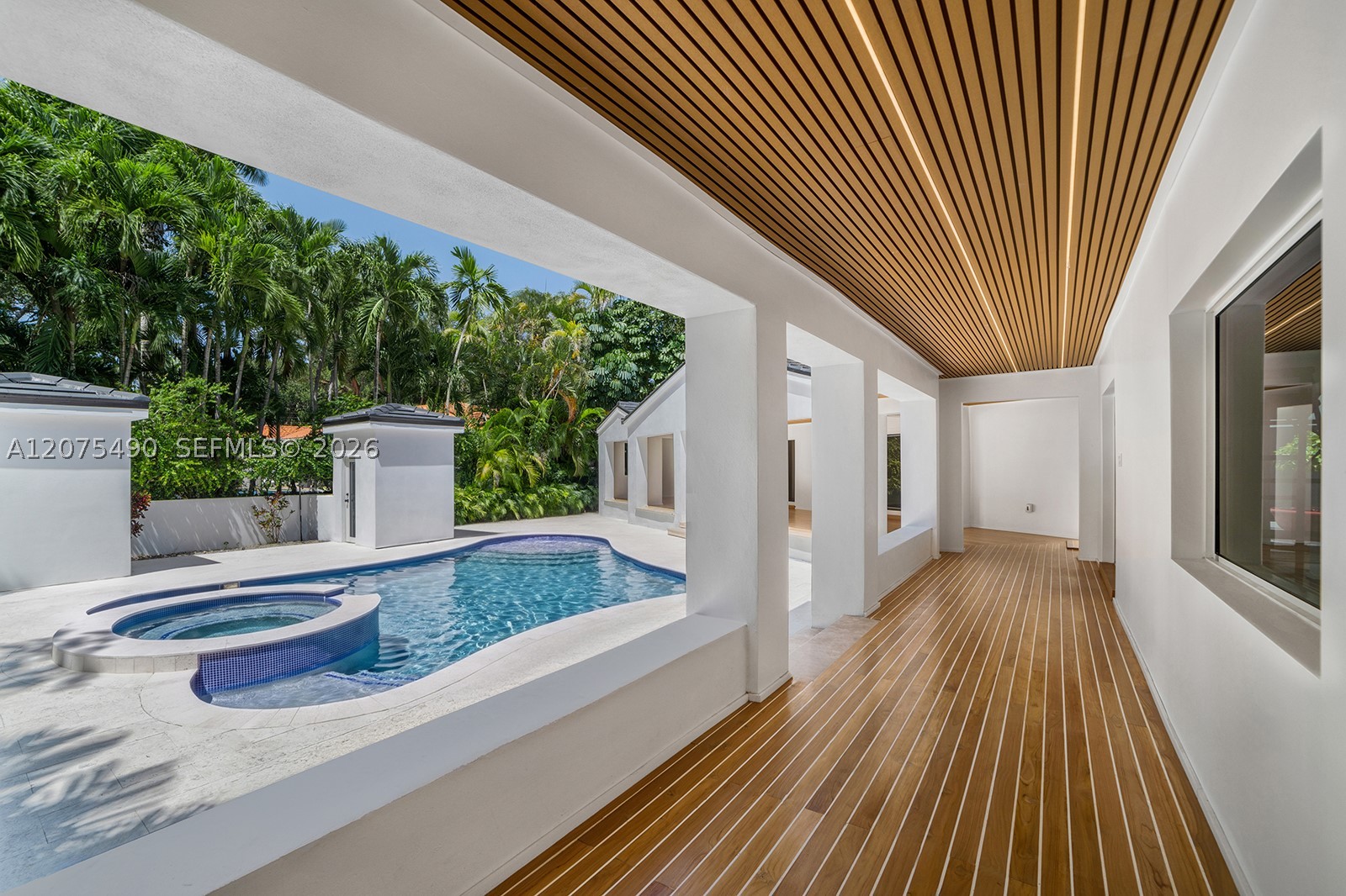 8150 Old Cutler Rd Coral Gables, FL 33143