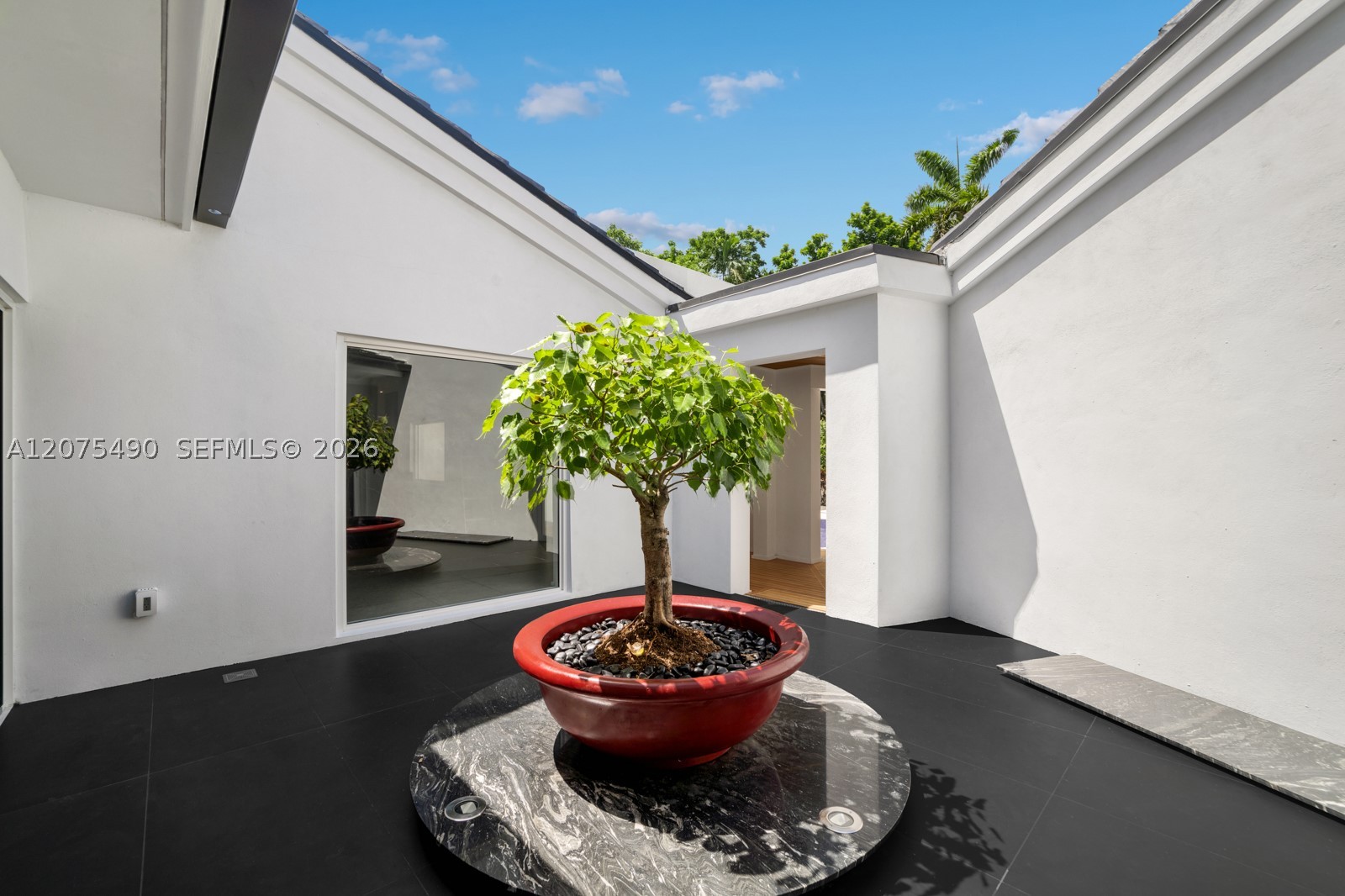 8150 Old Cutler Rd Coral Gables, FL 33143