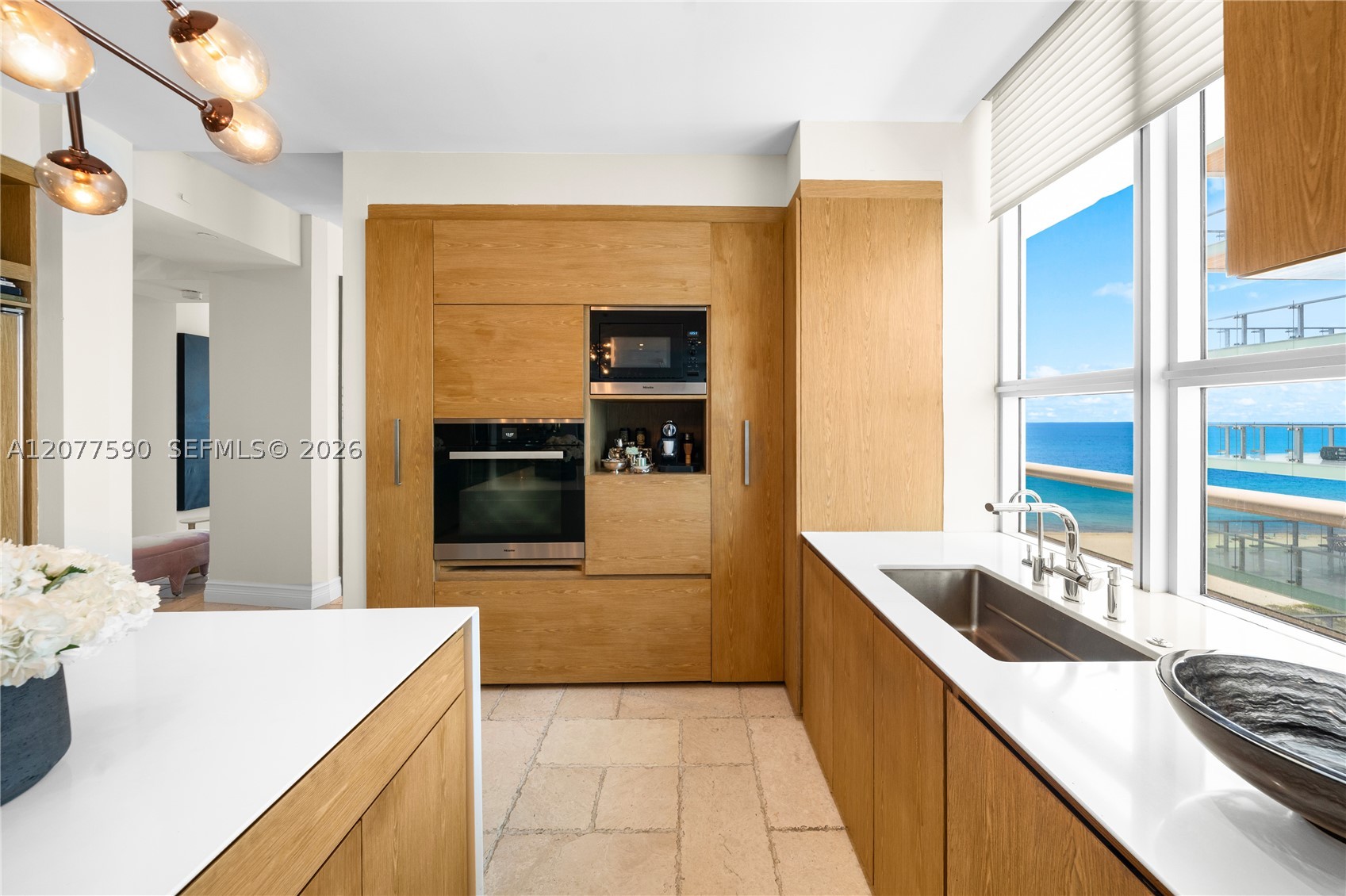 5801 Collins Ave #PH1600 Miami Beach, FL 33140