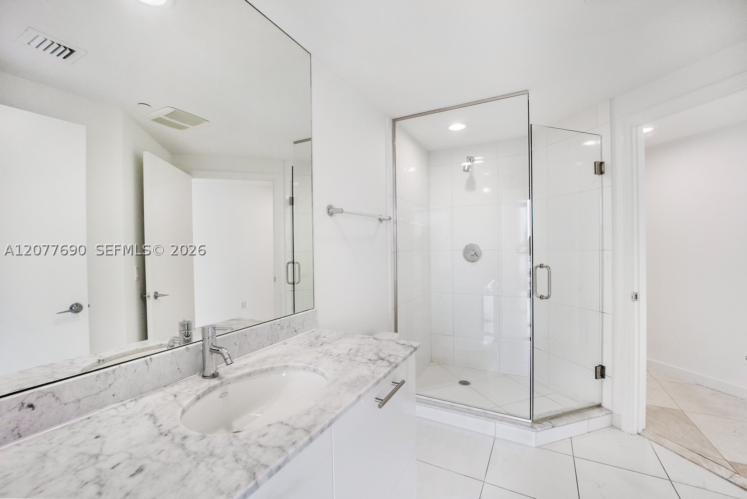 image 500 Brickell West9