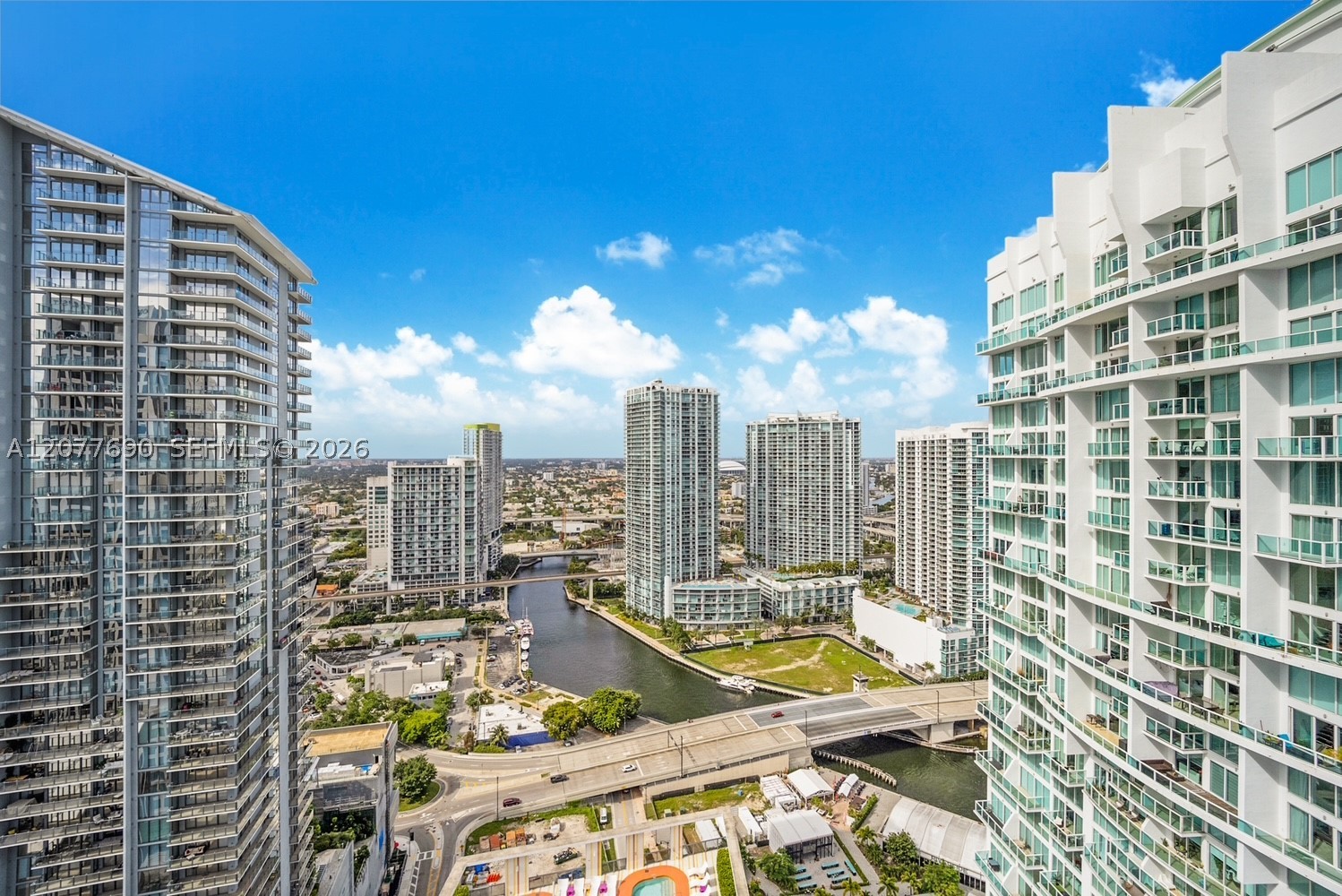 image 500 Brickell West14
