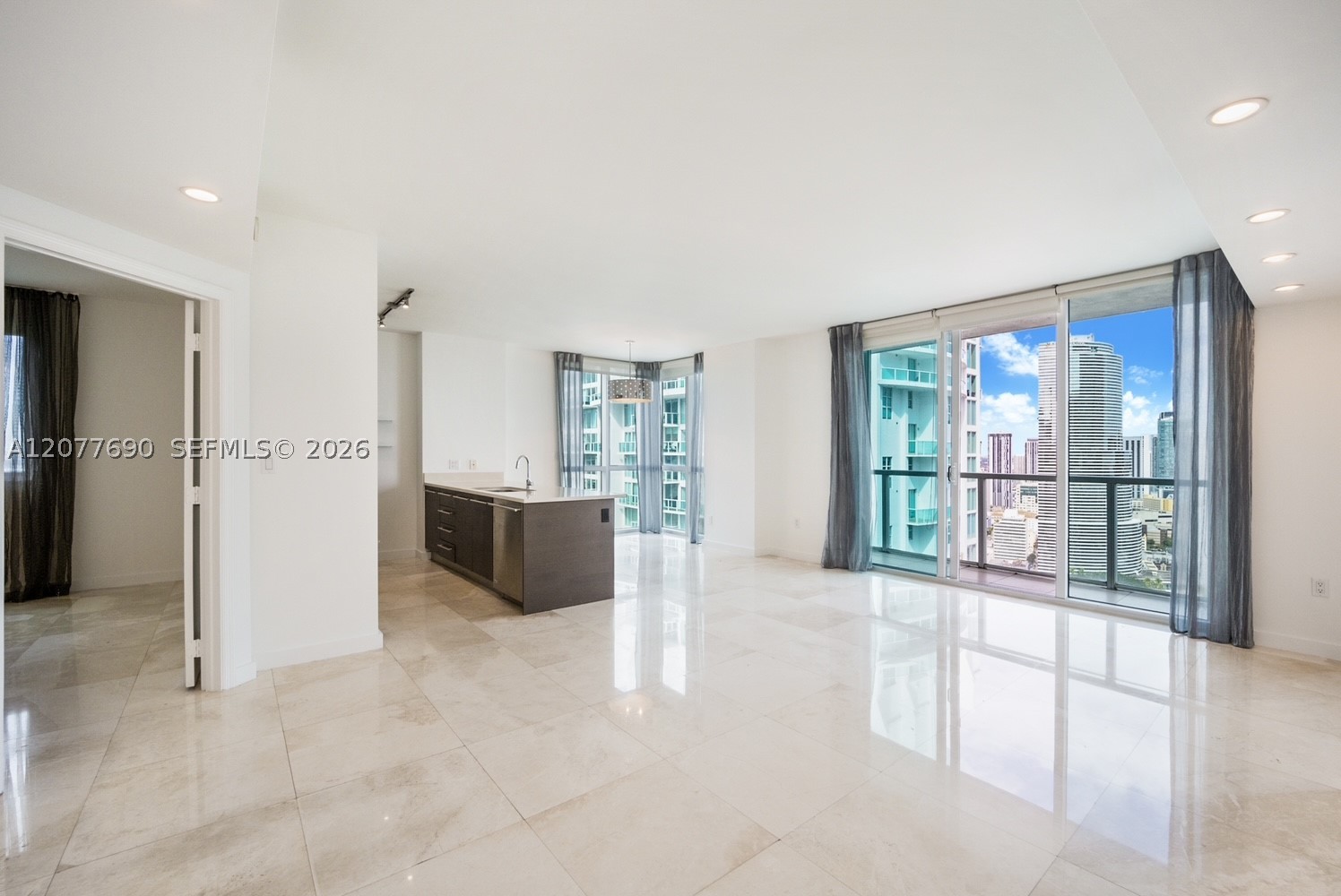 image 500 Brickell West1