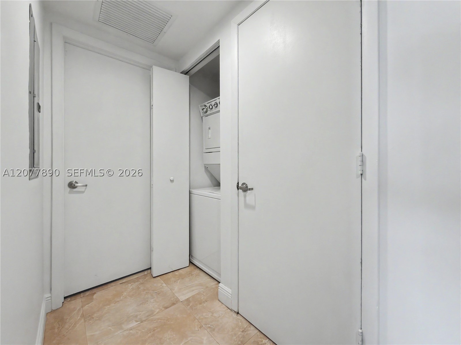 image Icon Brickell II17
