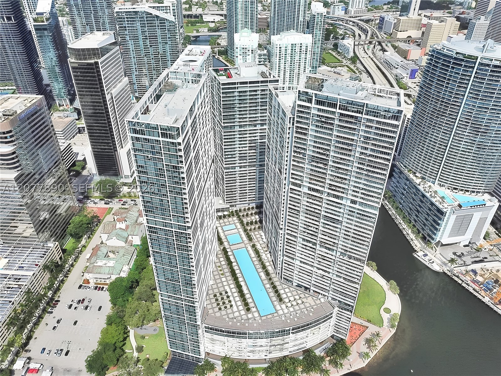 image Icon Brickell II26
