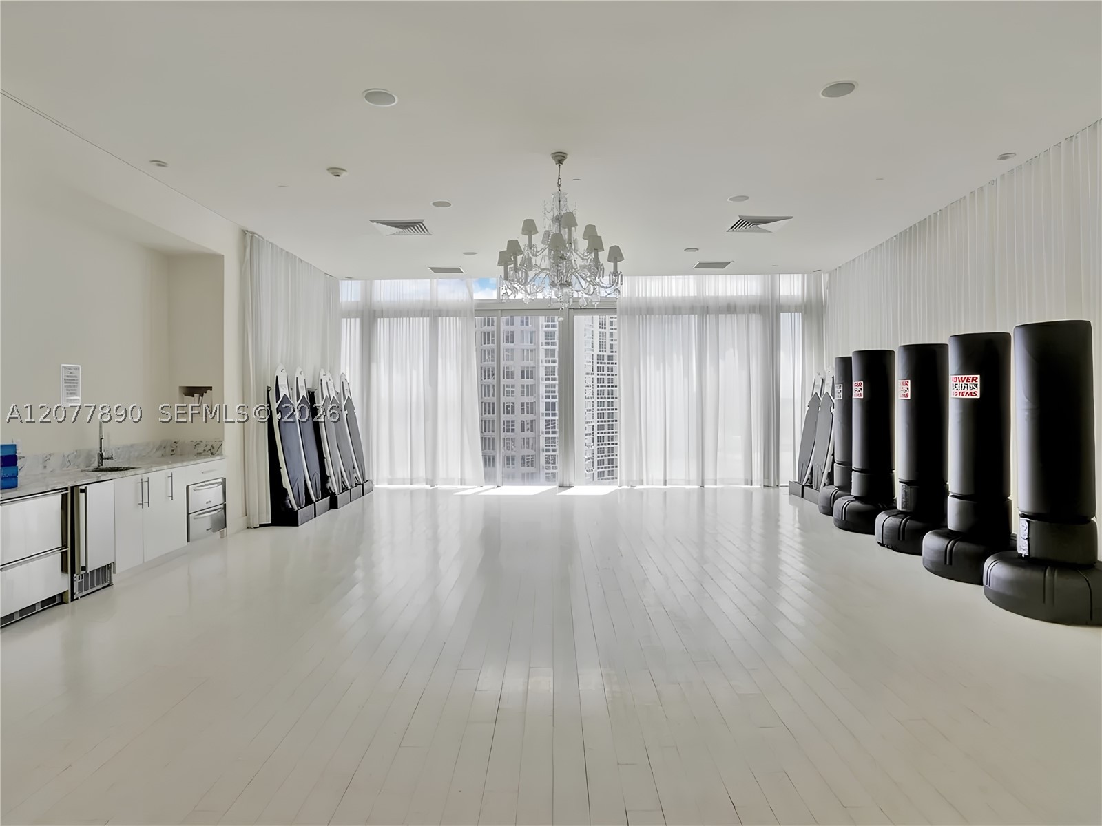 image Icon Brickell II33