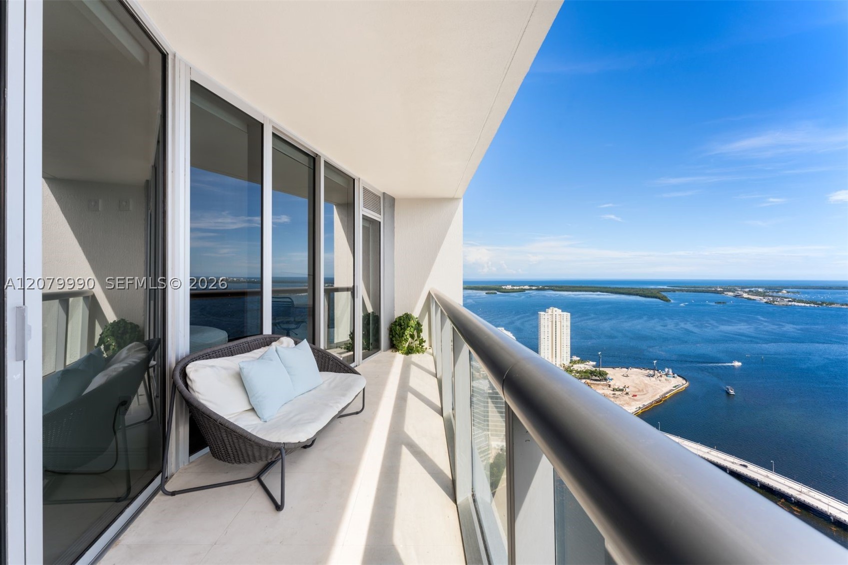 image Icon Brickell II17