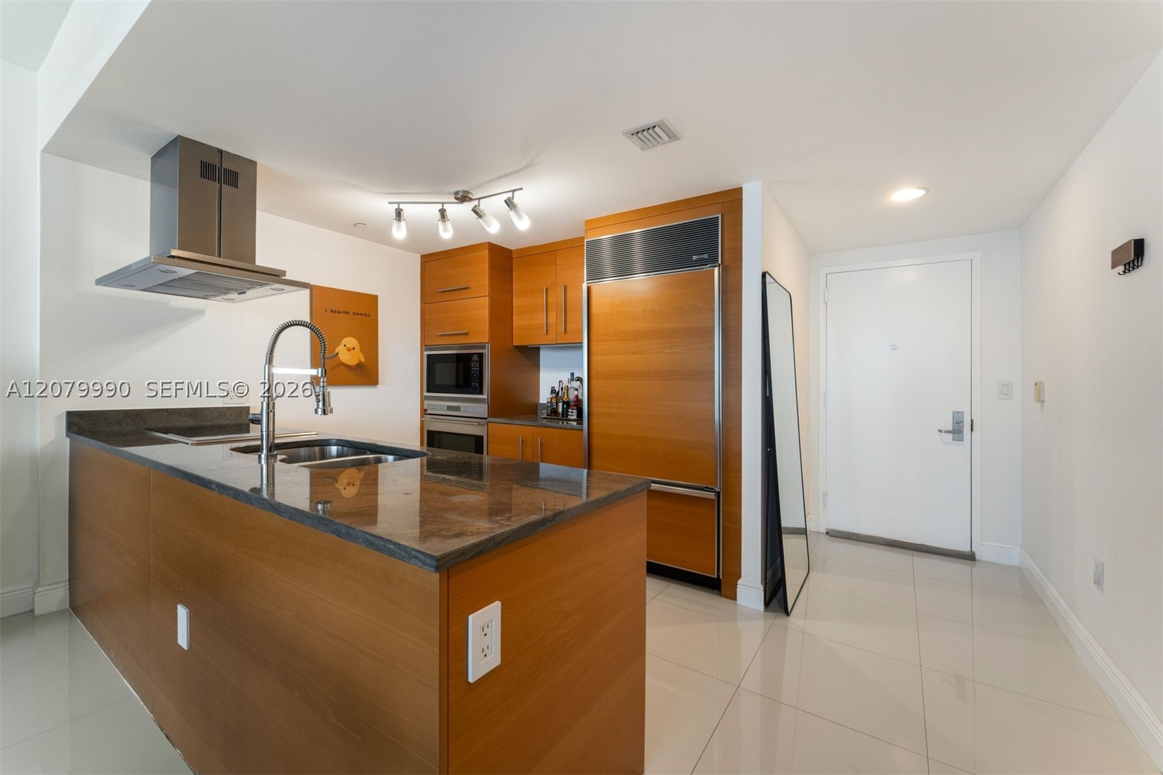 image Icon Brickell II18
