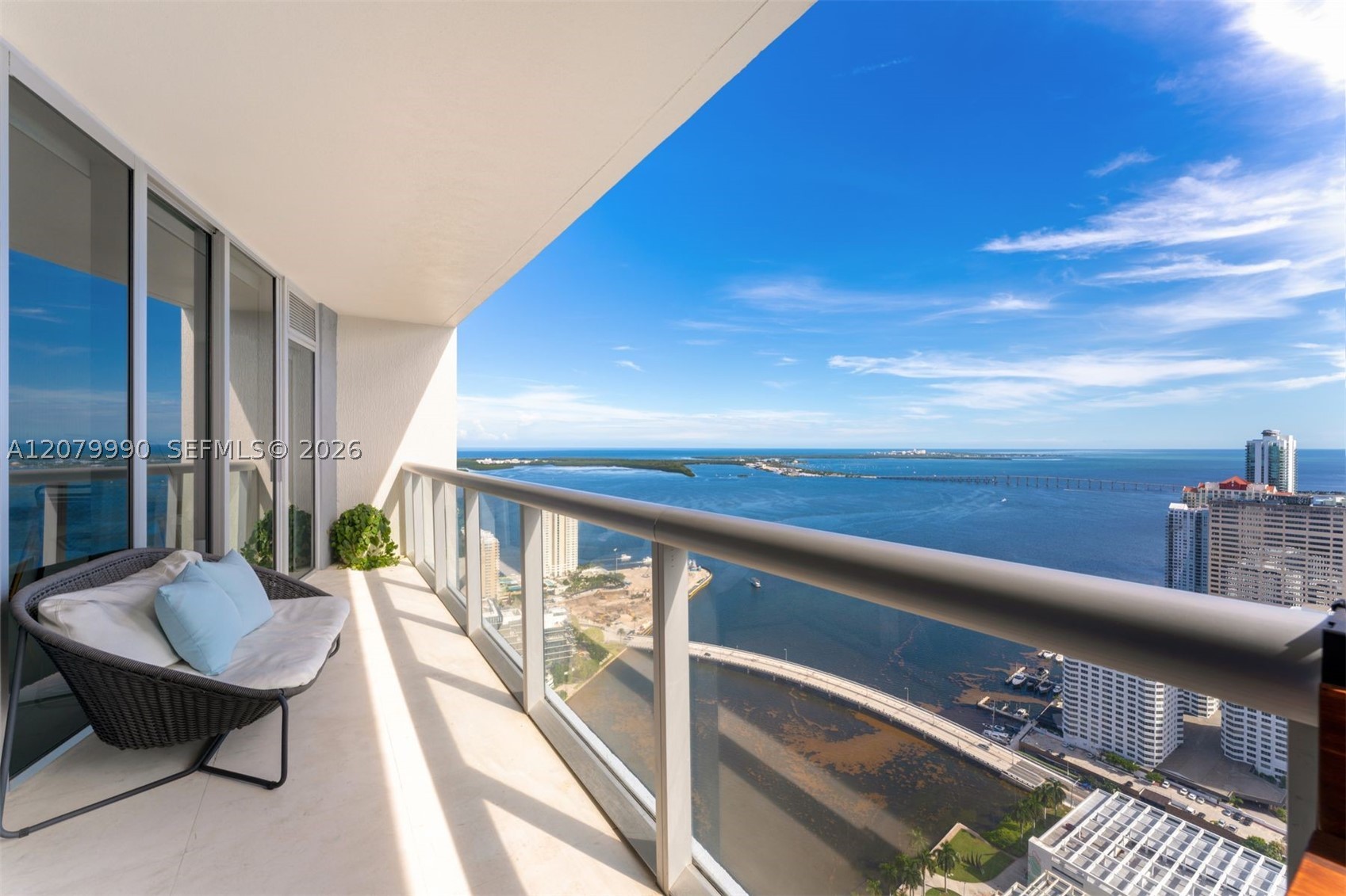 image Icon Brickell II8
