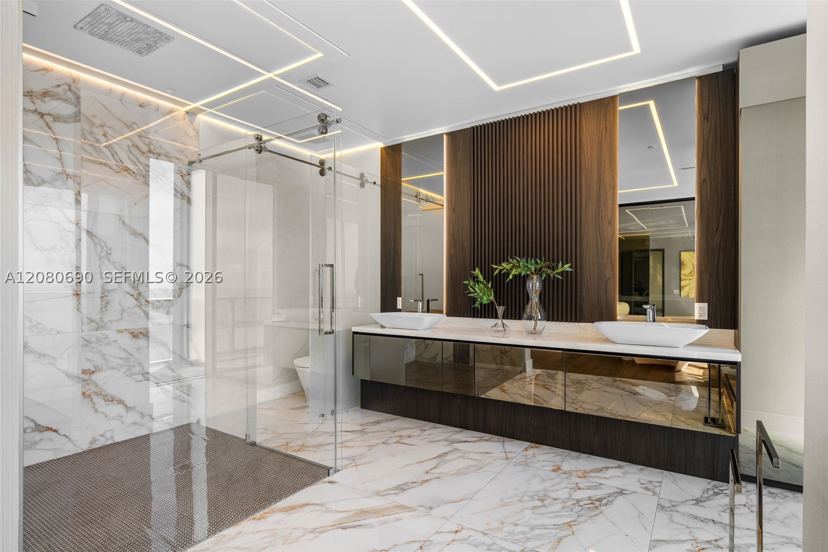 1300 Brickell Bay Dr #PH4400 Miami, FL 33131