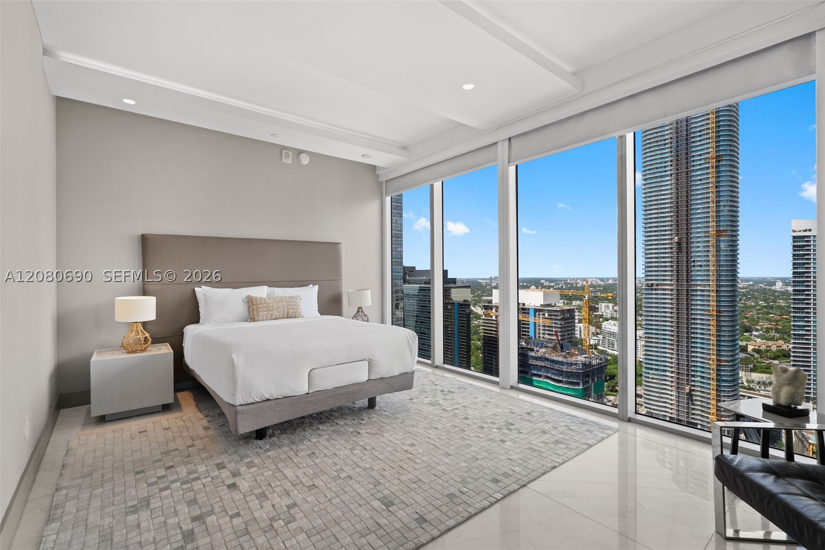1300 Brickell Bay Dr #PH4400 Miami, FL 33131