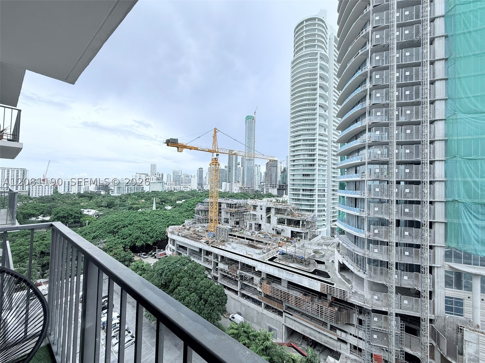 image Brickell Place I17