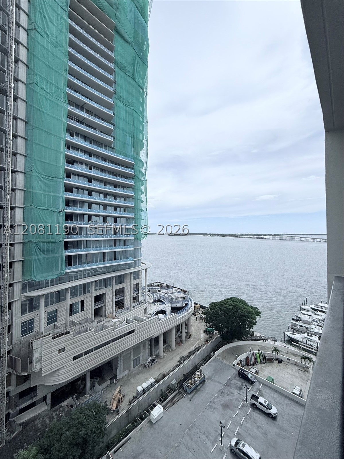 image Brickell Place I18