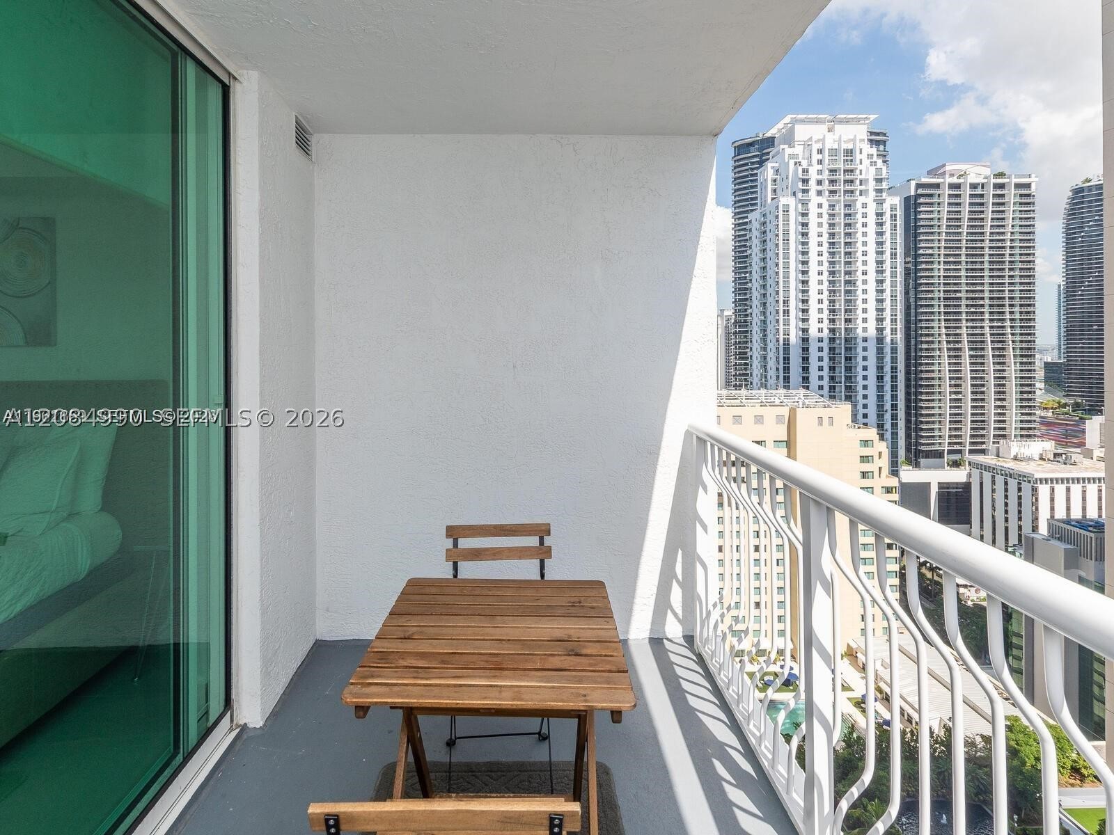 image The Club at Brickell Bay20