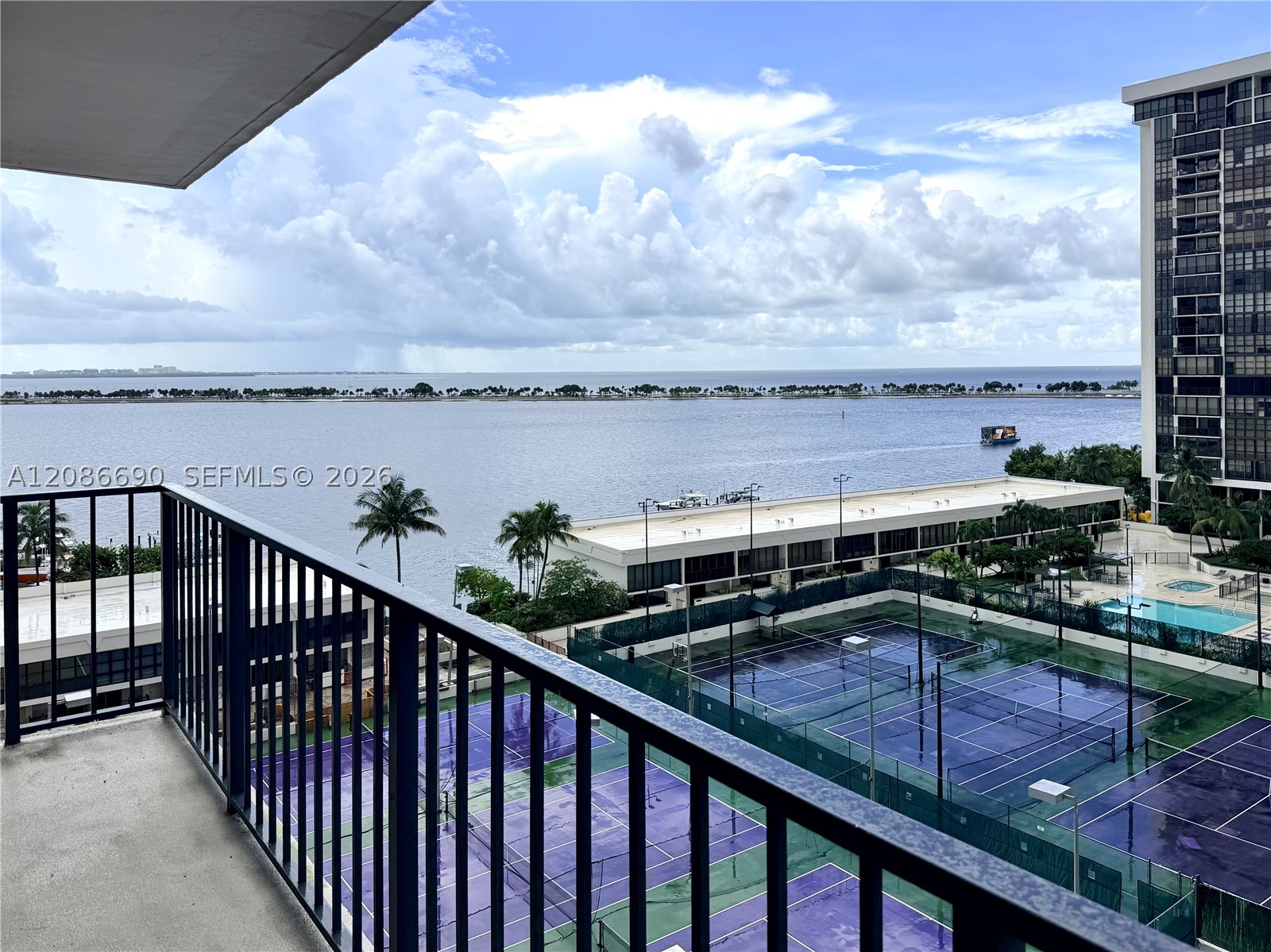 image Brickell Place II2