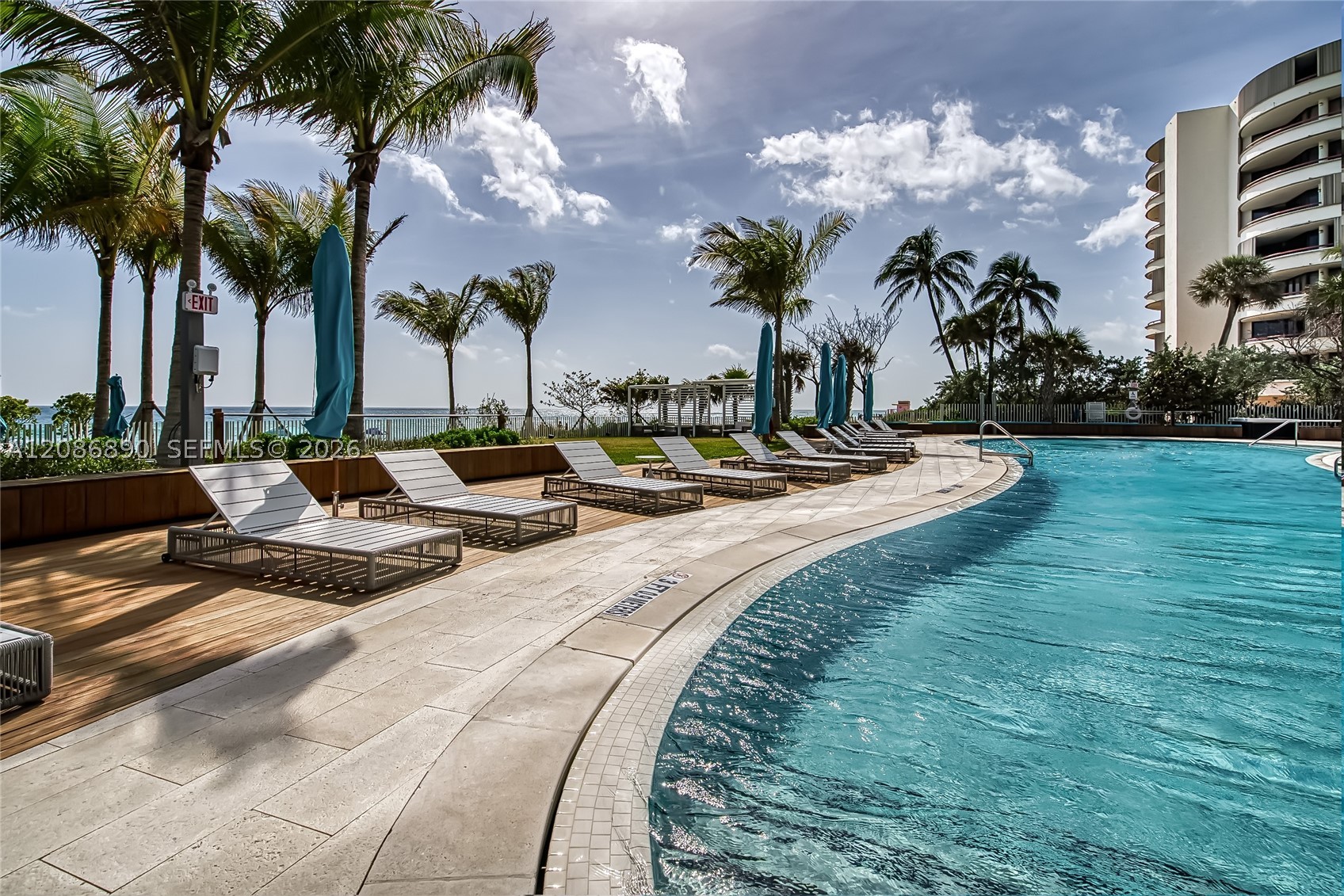 image Ritz-Carlton Sunny Isles Beach57