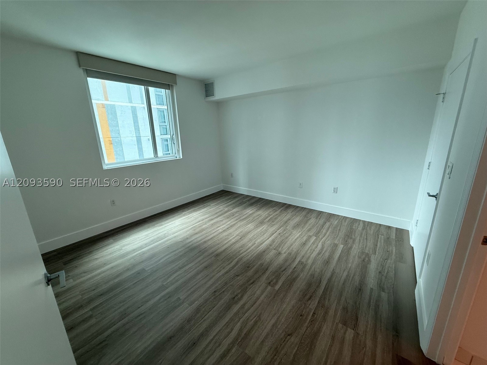 image 500 Brickell West9