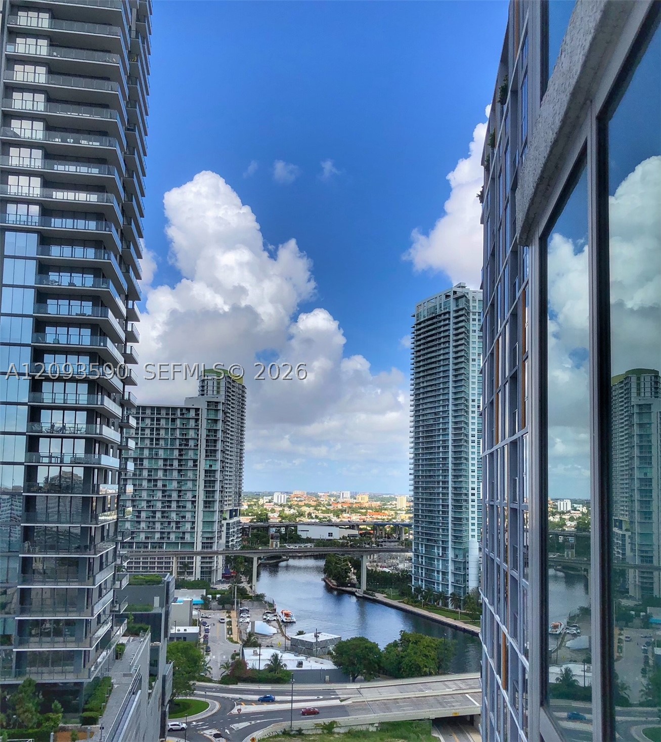 image 500 Brickell West2