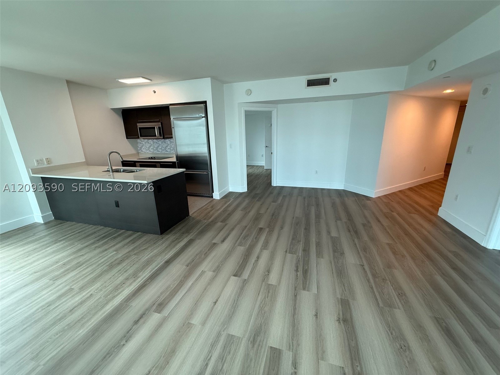 image 500 Brickell West5
