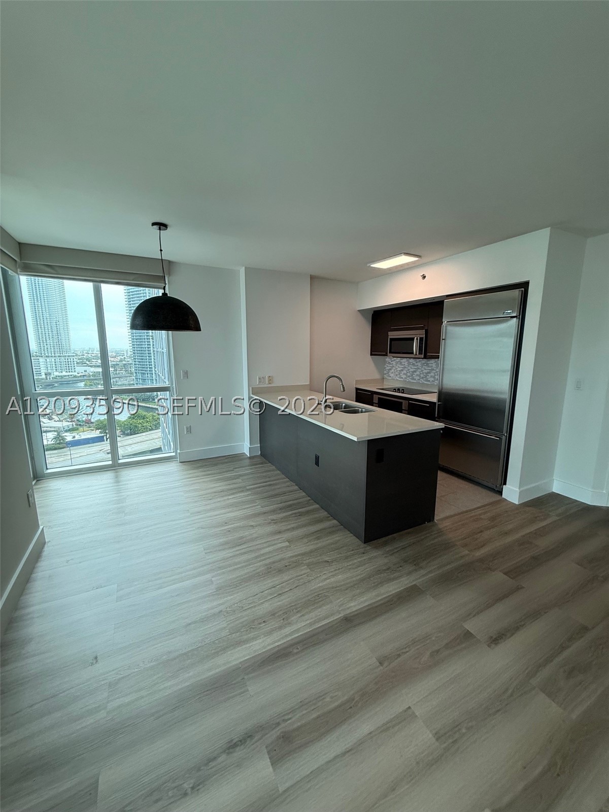image 500 Brickell West8