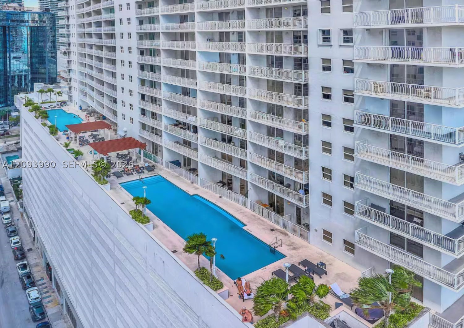 image The Club at Brickell Bay18