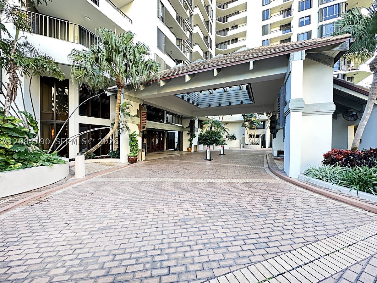 image Brickell Key One1