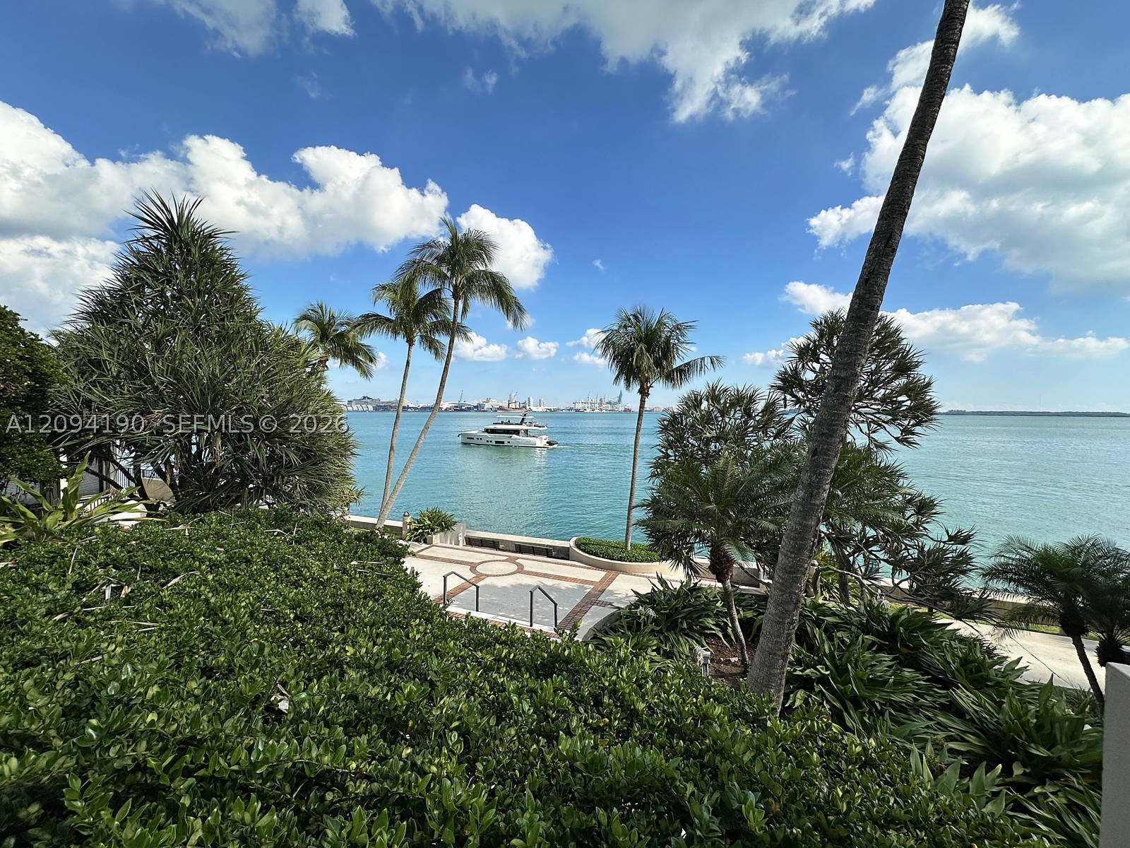image Brickell Key One19